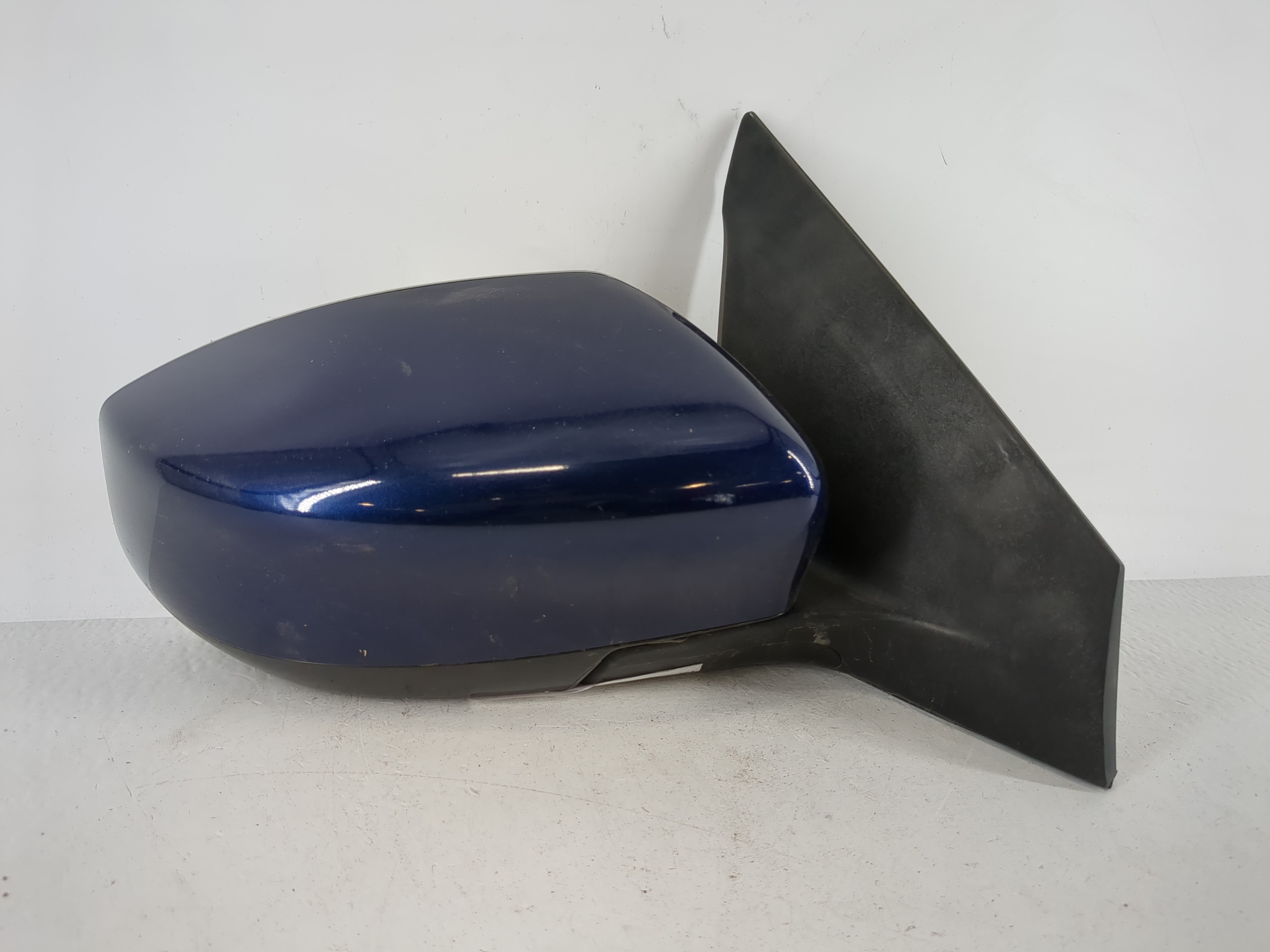 Picture of 2016-2019 Nissan Sentra Passenger Right Side View Power Door Mirror 1175594