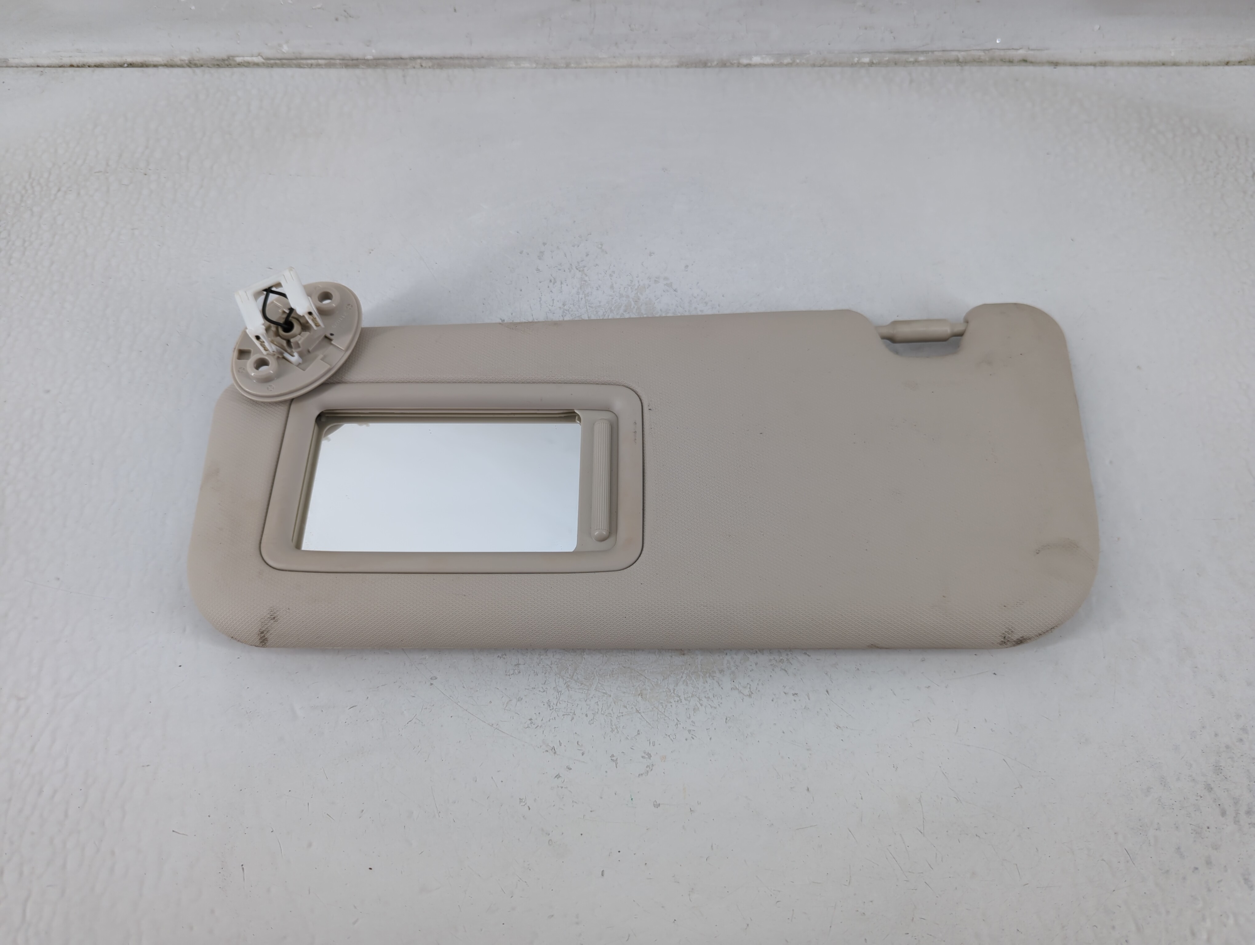 2022 Toyota Corolla Driver Sun Visor Mirror Left Sunvisor Ivory 1175713 - Oemusedautoparts1.com