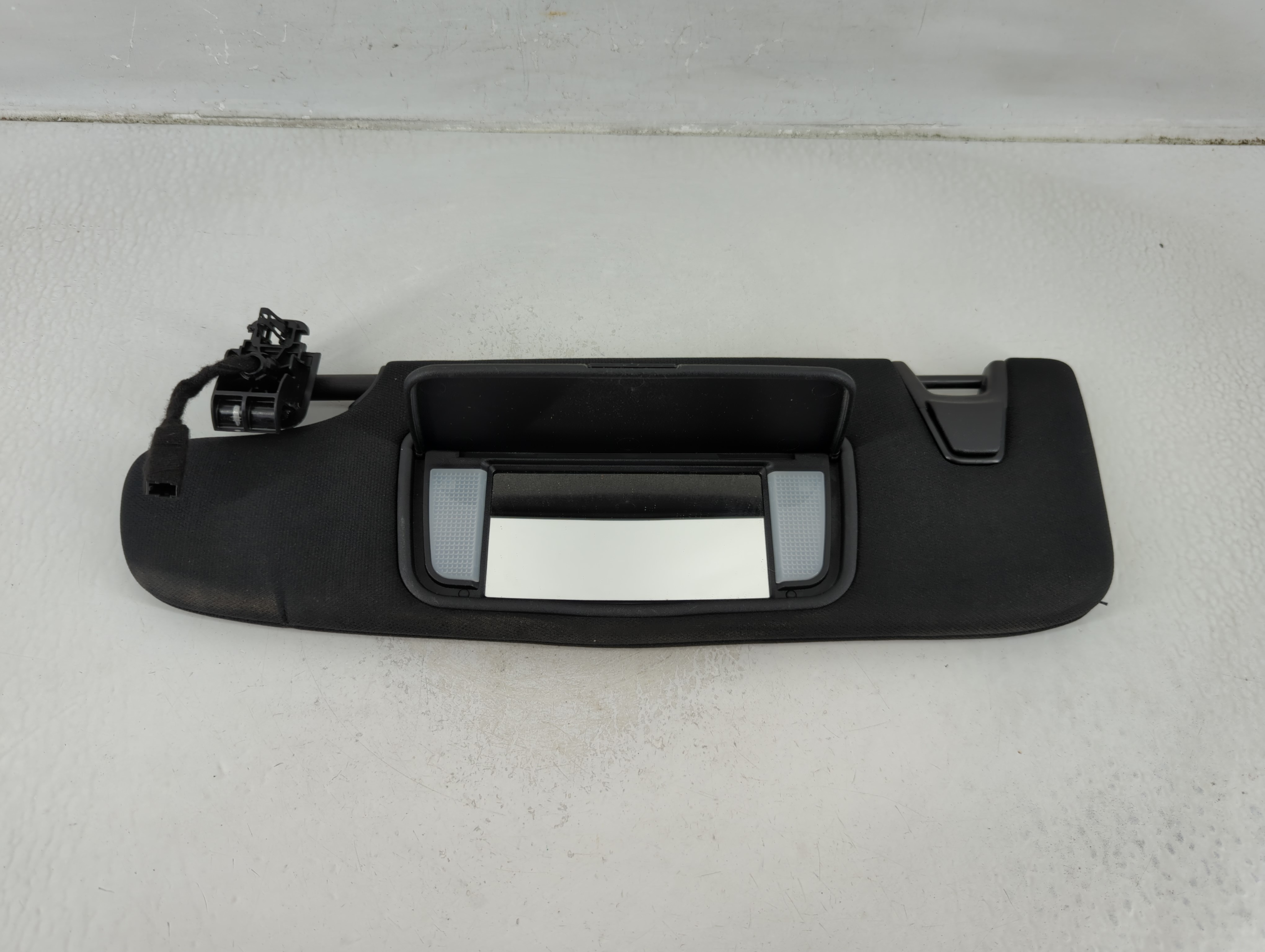 2015-2022 Ford Mustang Driver Sun Visor Mirror Left Sunvisor Black 1175721 - Oemusedautoparts1.com