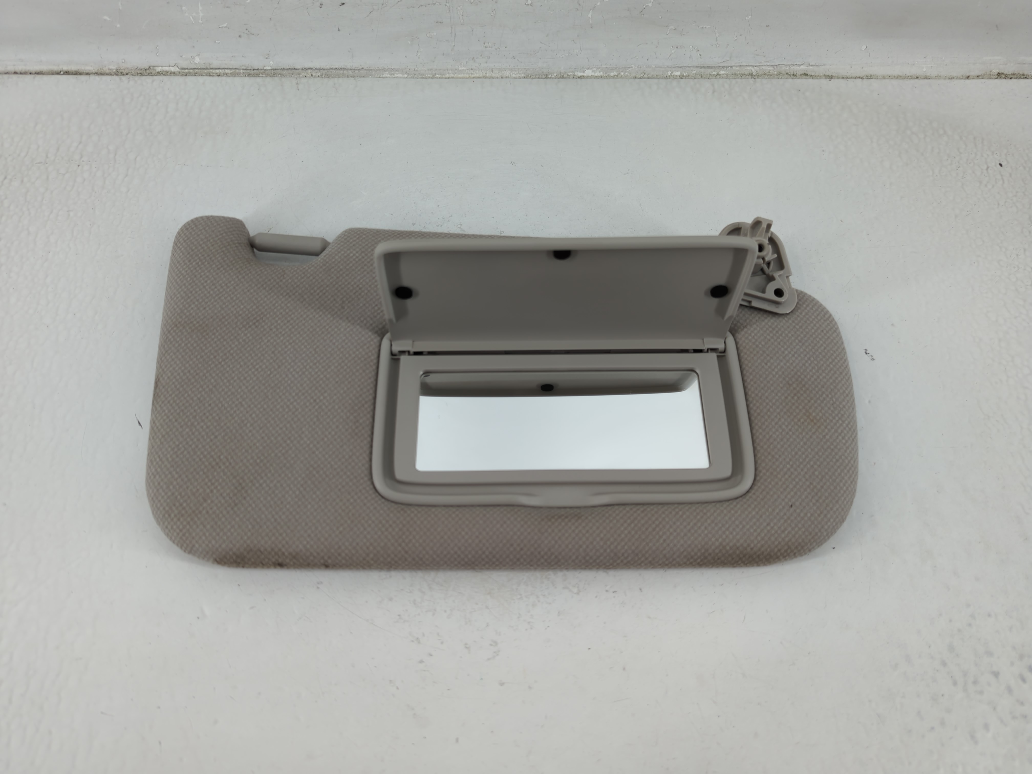 2013-2019 Nissan Sentra Passenger Sun Visor Mirror Right Sunvisor Gray 1175724 - Oemusedautoparts1.com