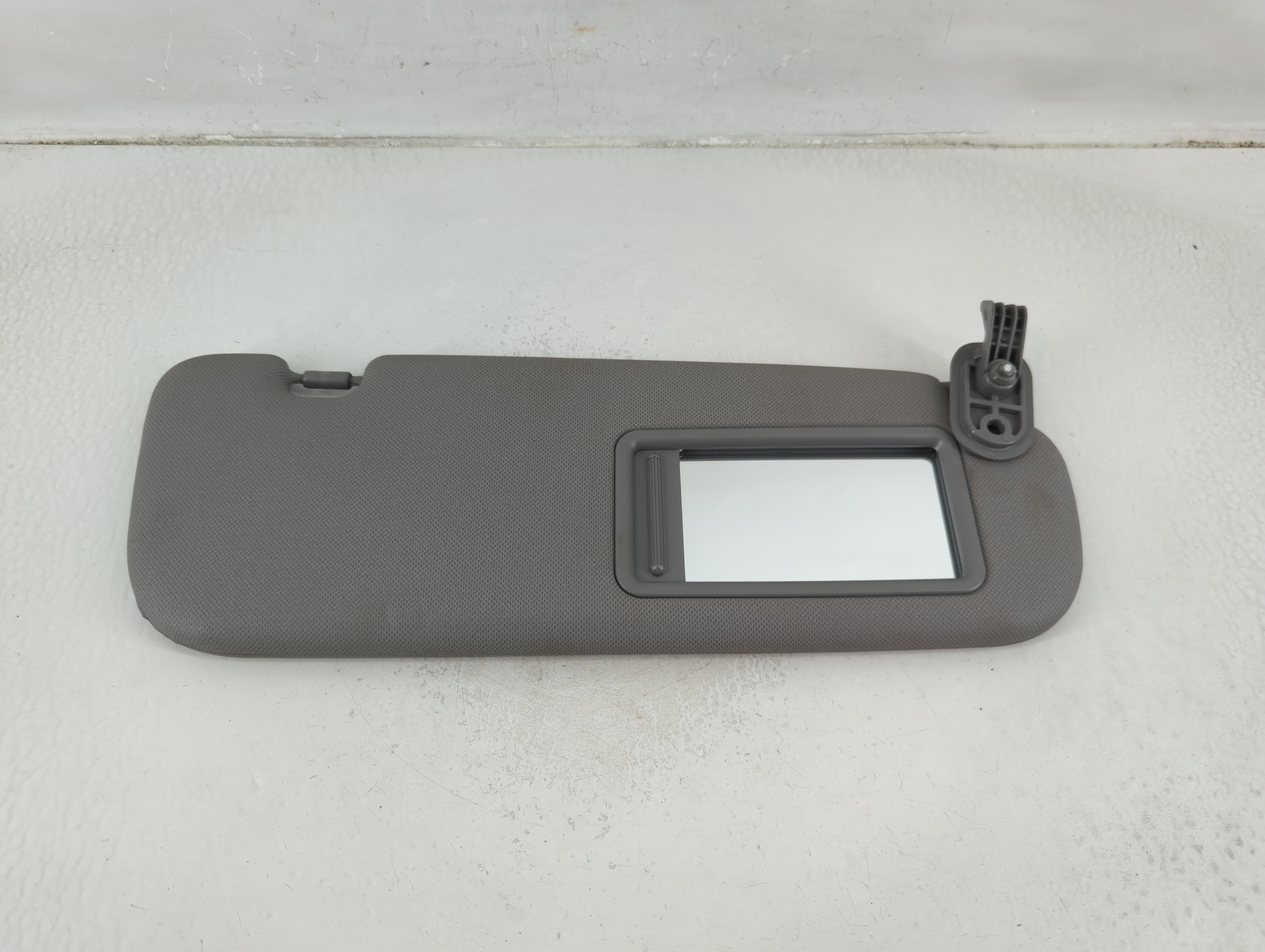 2012-2015 Hyundai Veloster Passenger Sun Visor Mirror Right Sunvisor 1175725 - Oemusedautoparts1.com