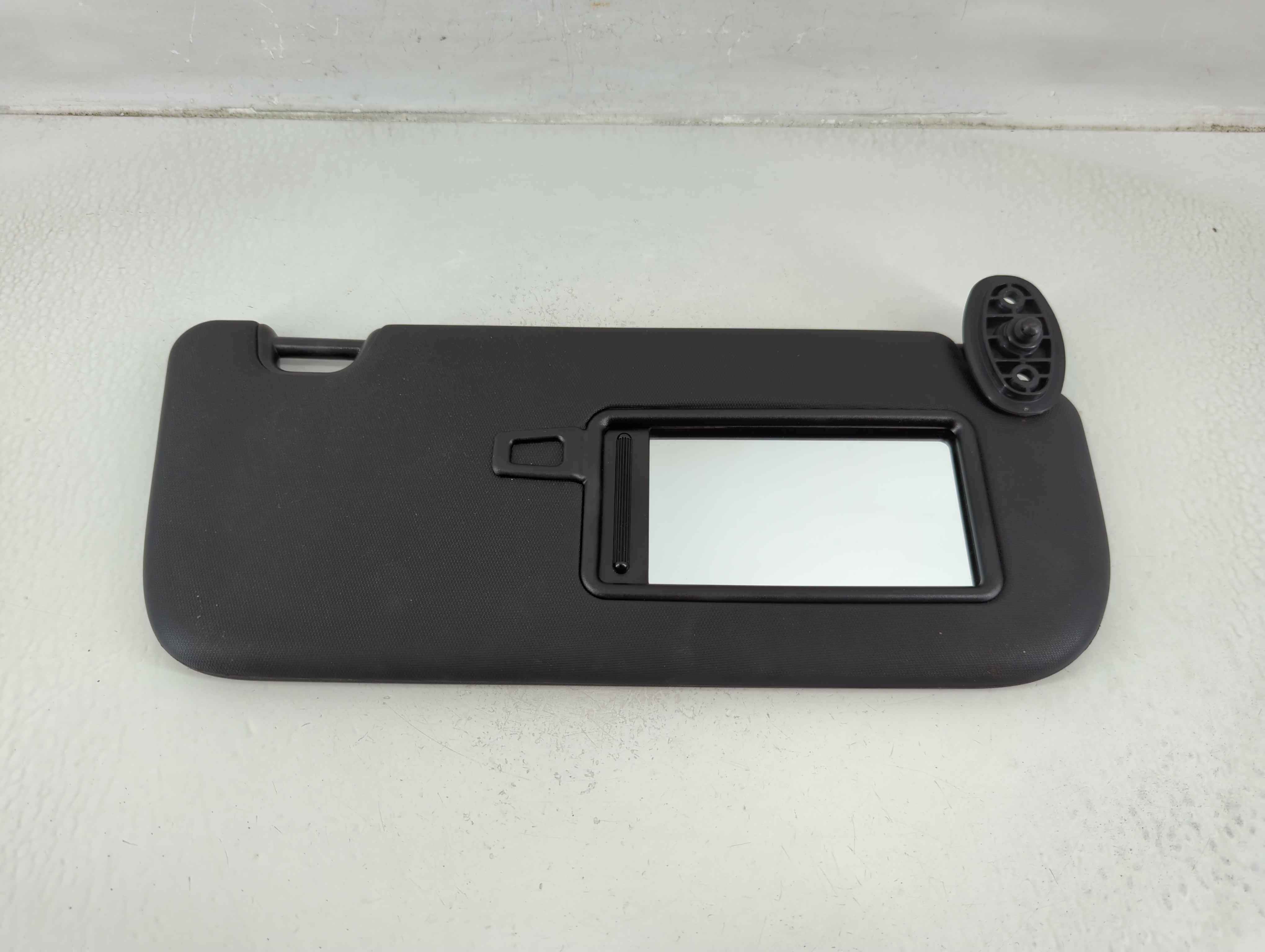 2014-2019 Kia Soul Passenger Sun Visor Mirror Right Sunvisor Black 1175734 - Oemusedautoparts1.com