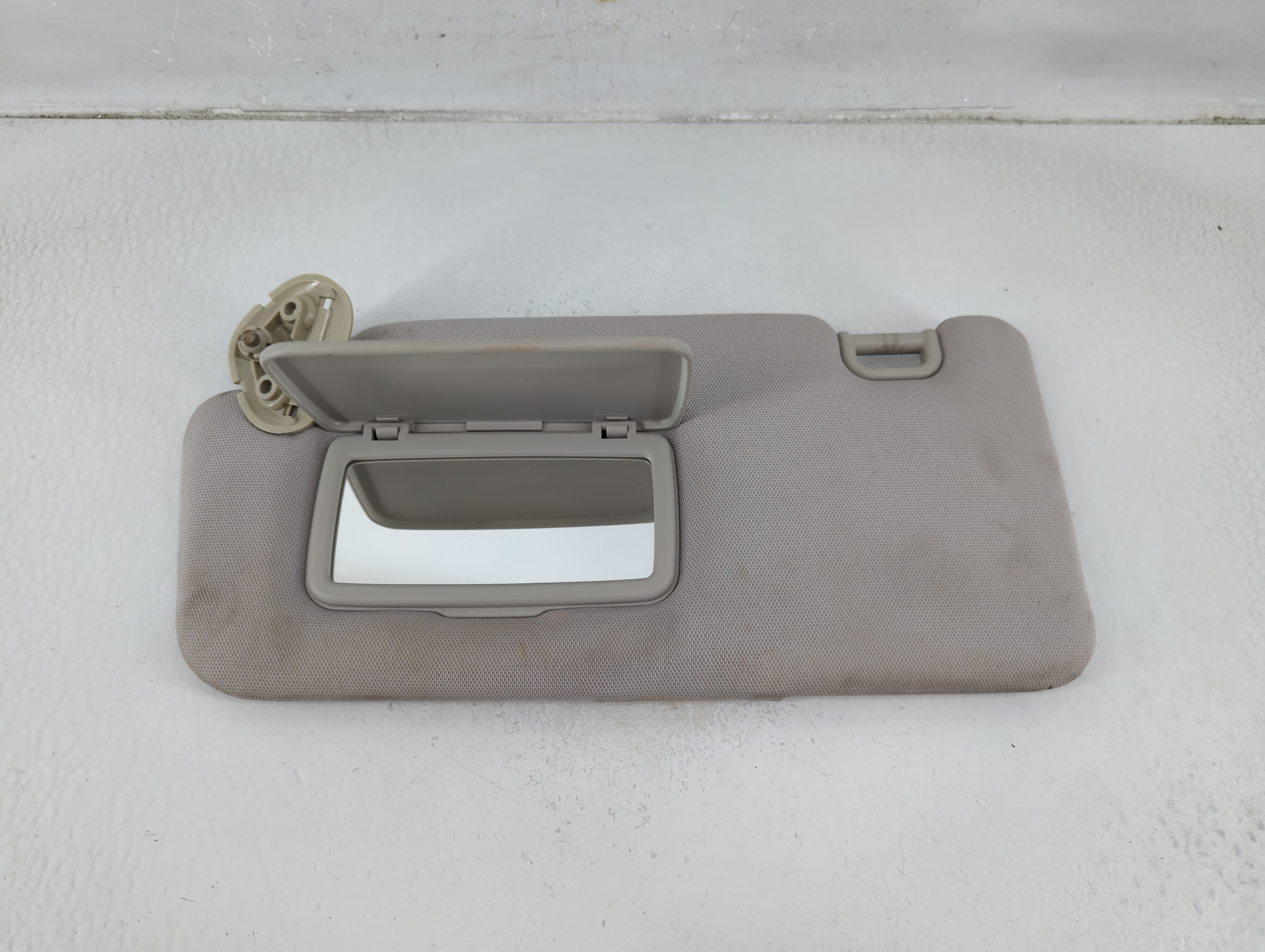 2015-2016 Subaru Impreza Driver Sun Visor Mirror Left Sunvisor Grey 1175748 - Oemusedautoparts1.com
