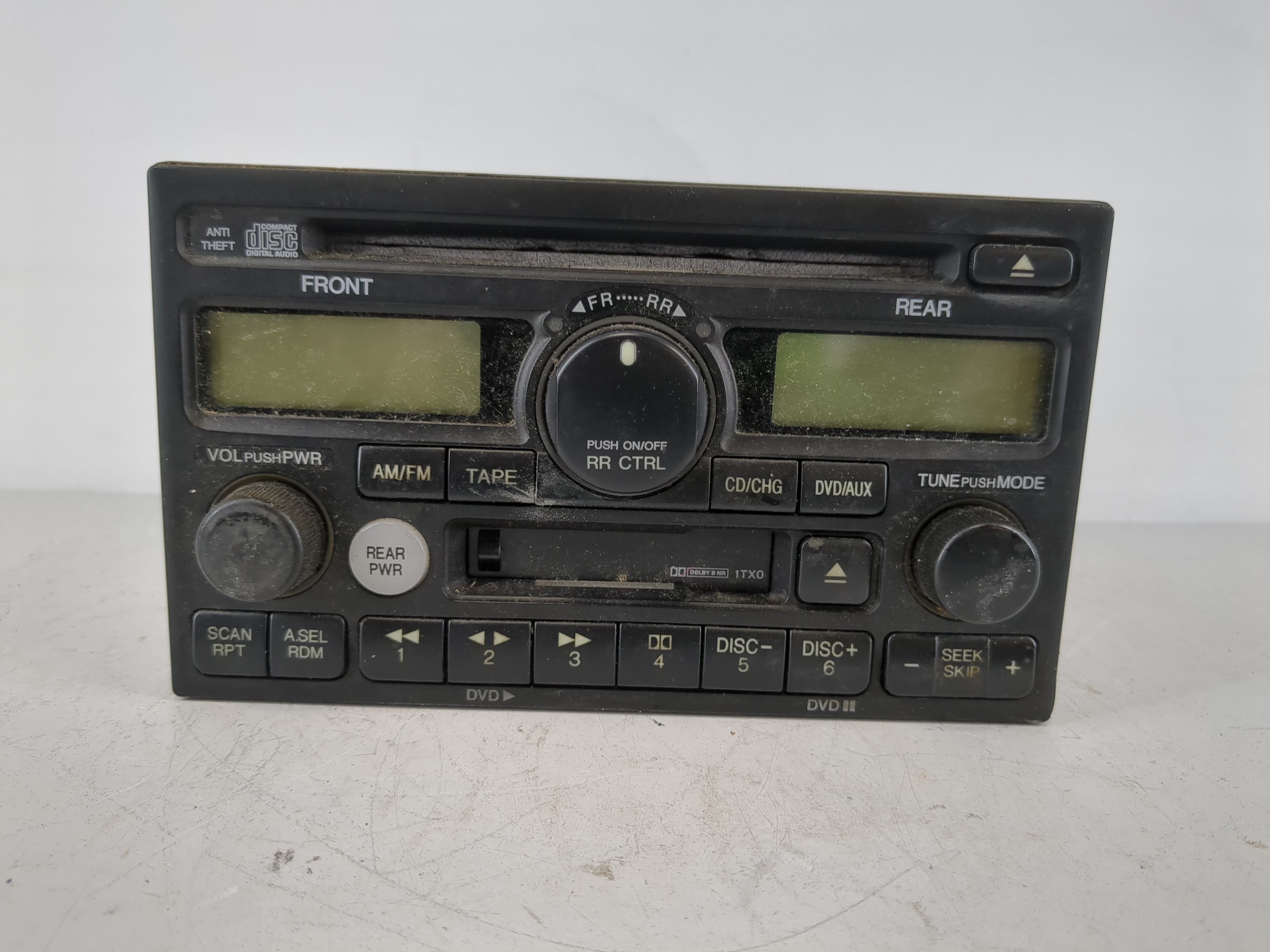 Picture of 2002-2004 Honda Odyssey Am Fm Cd Player Radio Receiver 1175786