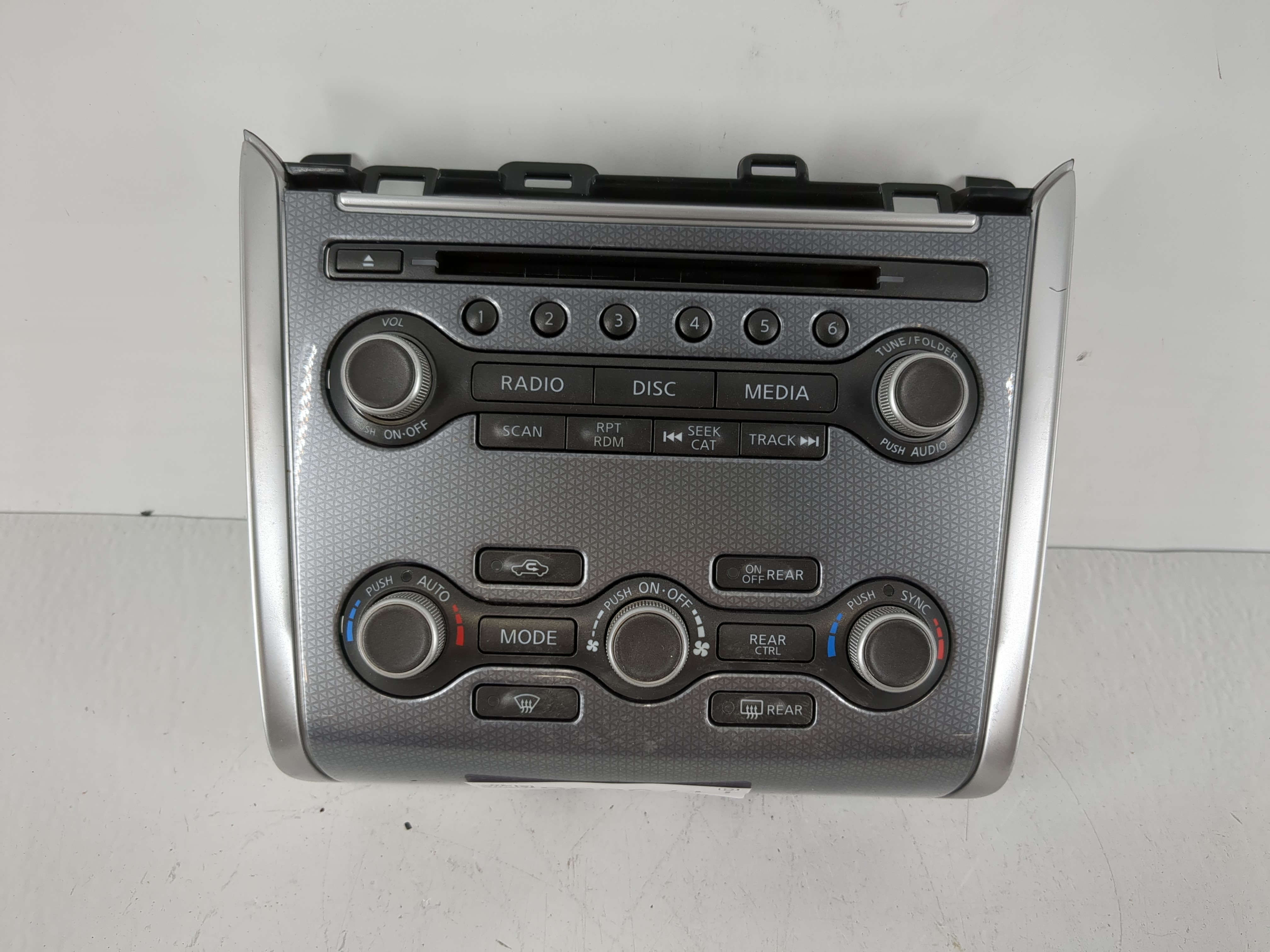 Picture of 2018-2020 Nissan Pathfinder Am Fm Cd Player Radio Receiver 1175835
