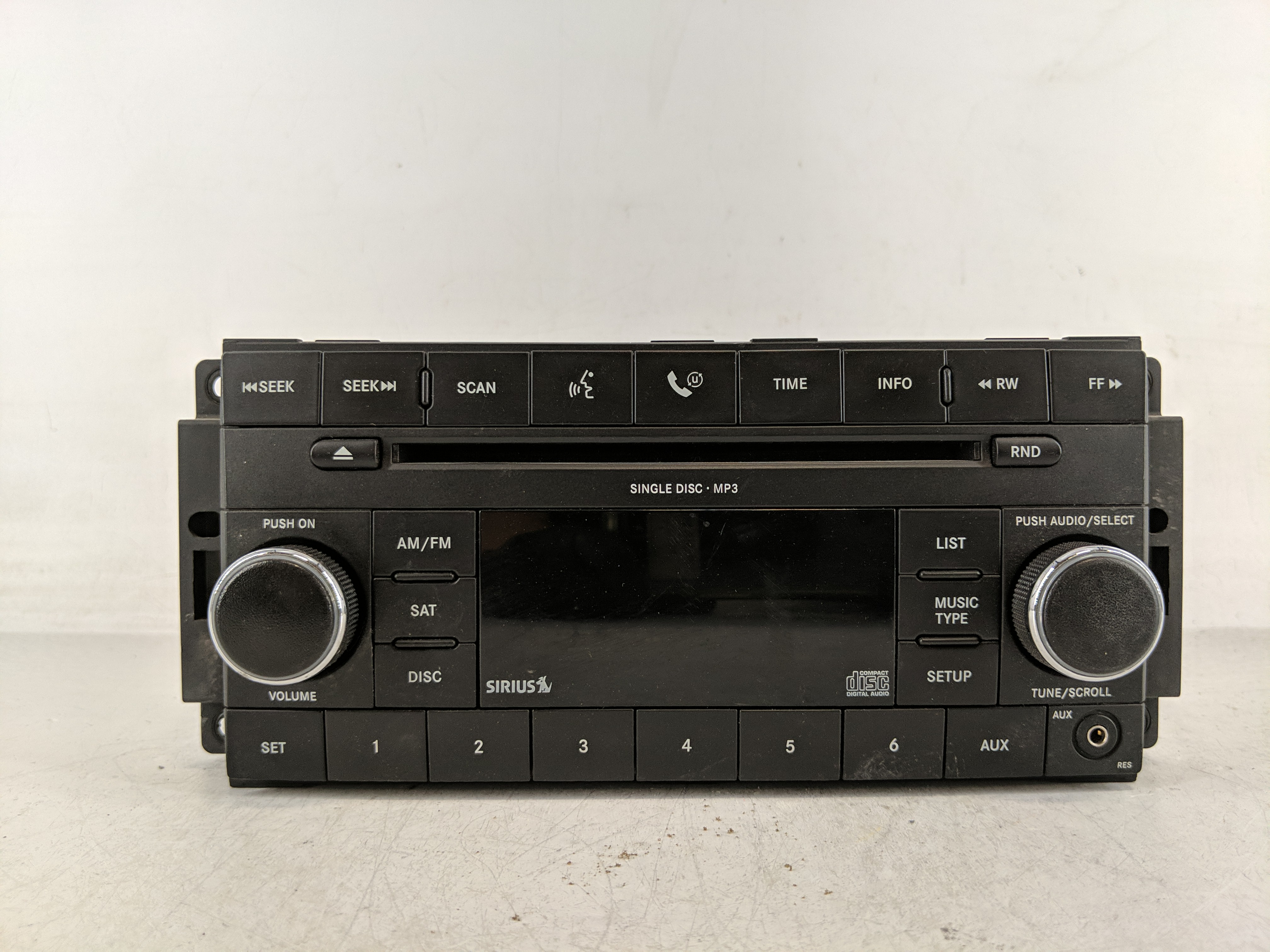 2008-2008 Dodge Grand Caravan Am Fm Cd Player Radio Receiver 1175869 - Oemusedautoparts1.com