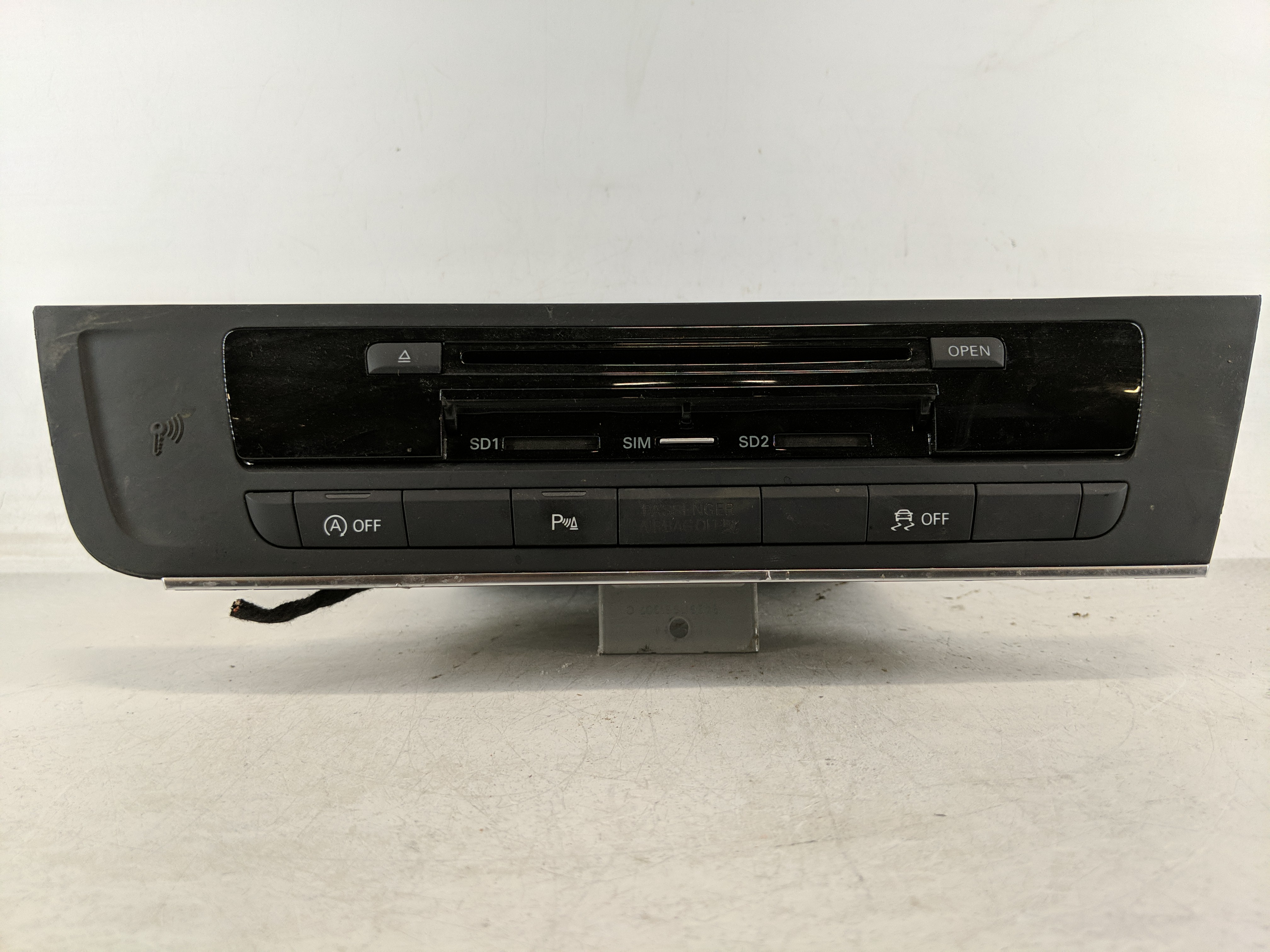 Picture of 2014-2017 Audi A6 Am Fm Cd Player Radio Receiver 1175874