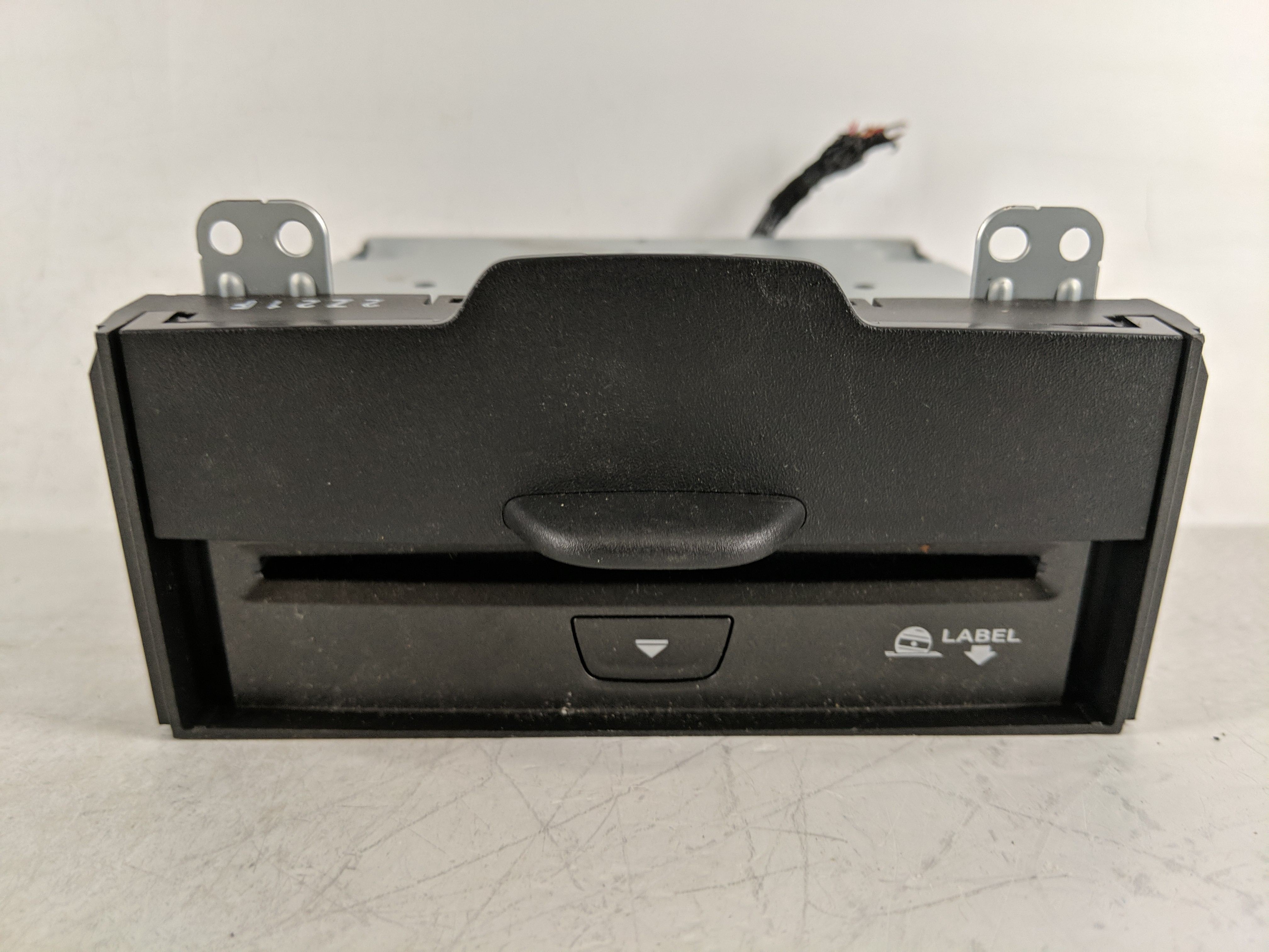 Picture of 2013-2016 Dodge Dart Am Fm Cd Player Radio Receiver 1175983