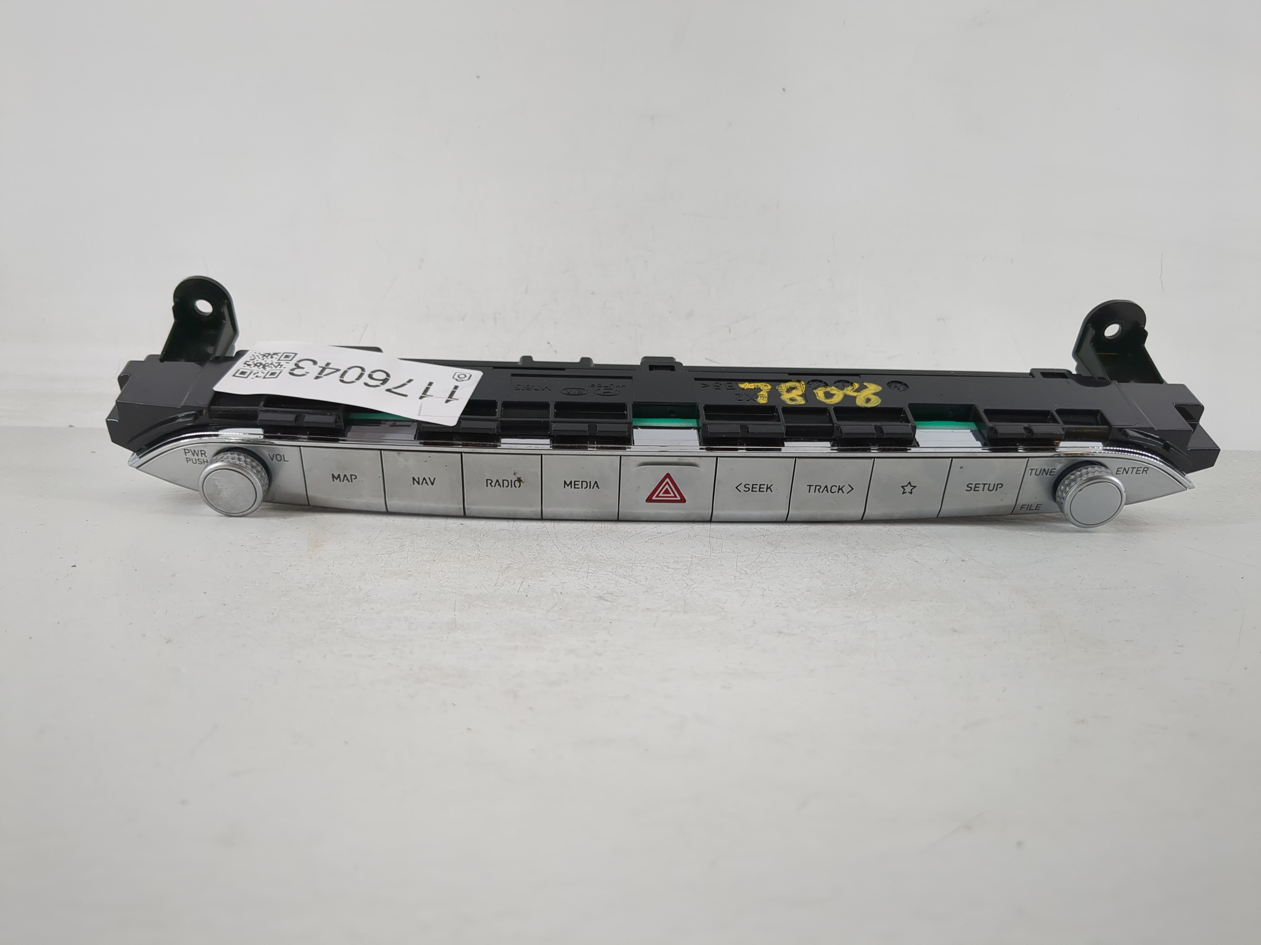 Picture of 2020-2022 Hyundai Palisade Radio Control Panel 1176043