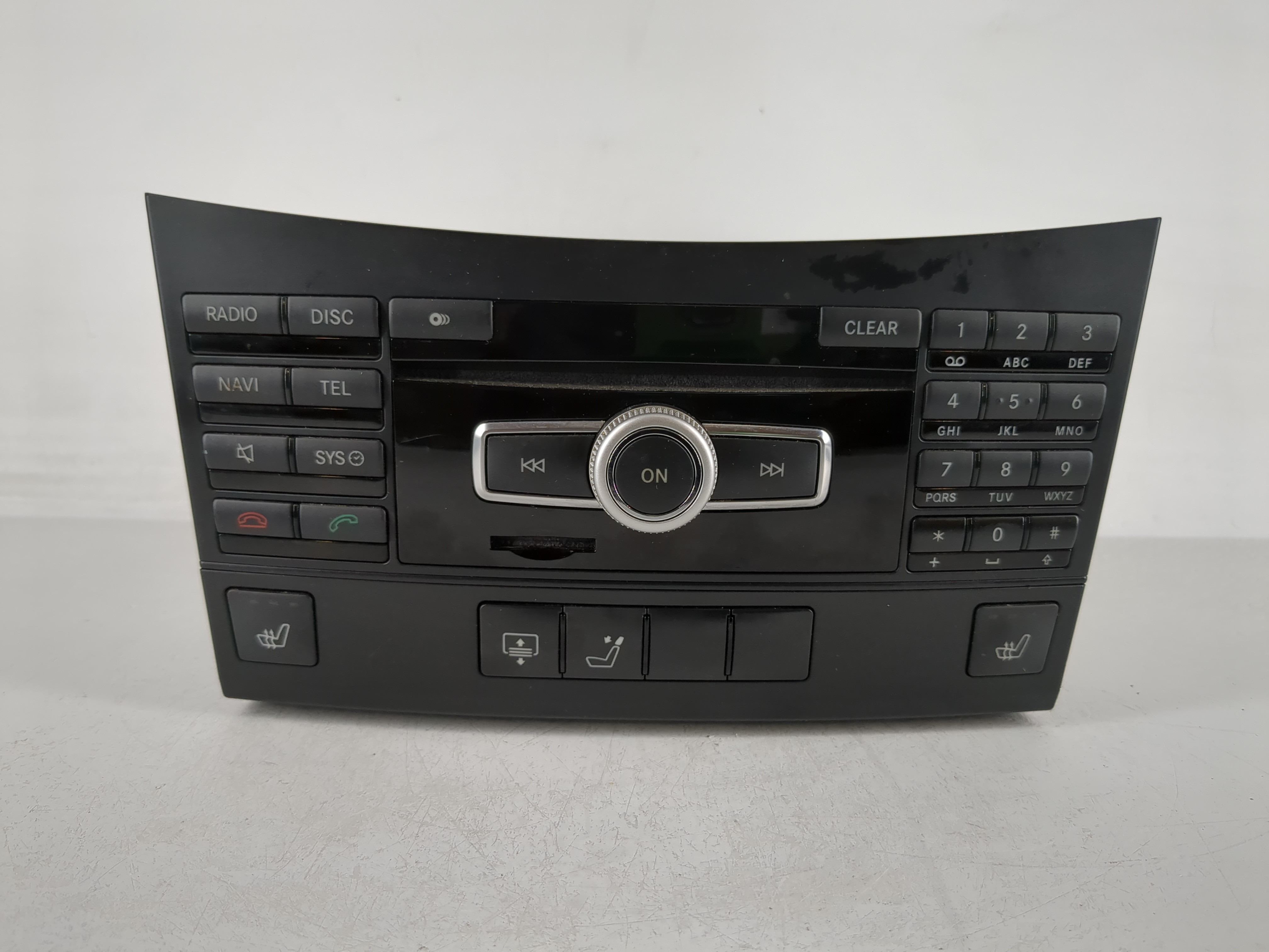Picture of 2010-2011 Mercedes-benz E350 Am Fm Cd Player Radio Receiver 1176050