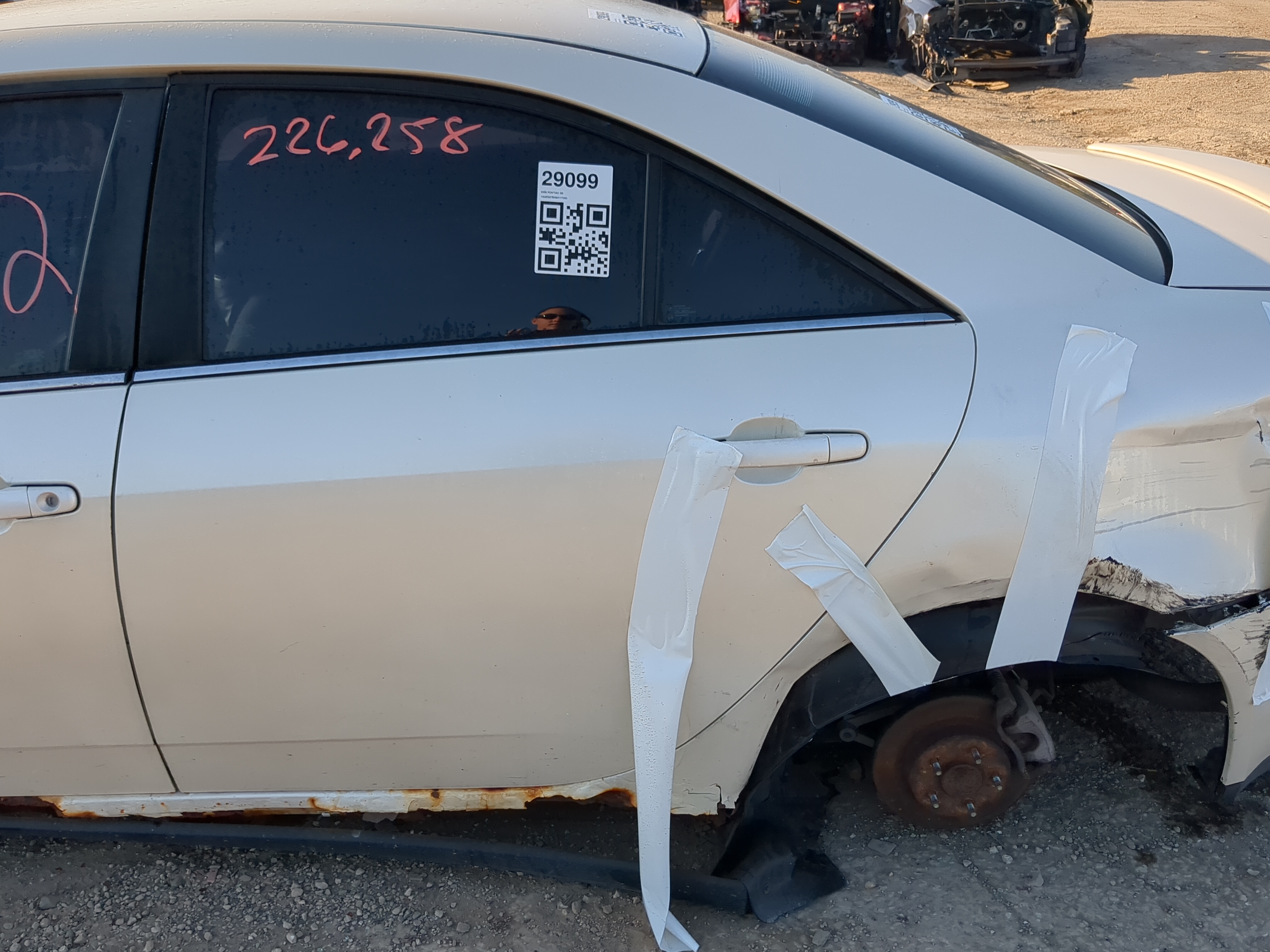 2005-2010 Pontiac G6 Driver Rear Door Oem 1176346 - Oemusedautoparts1.com