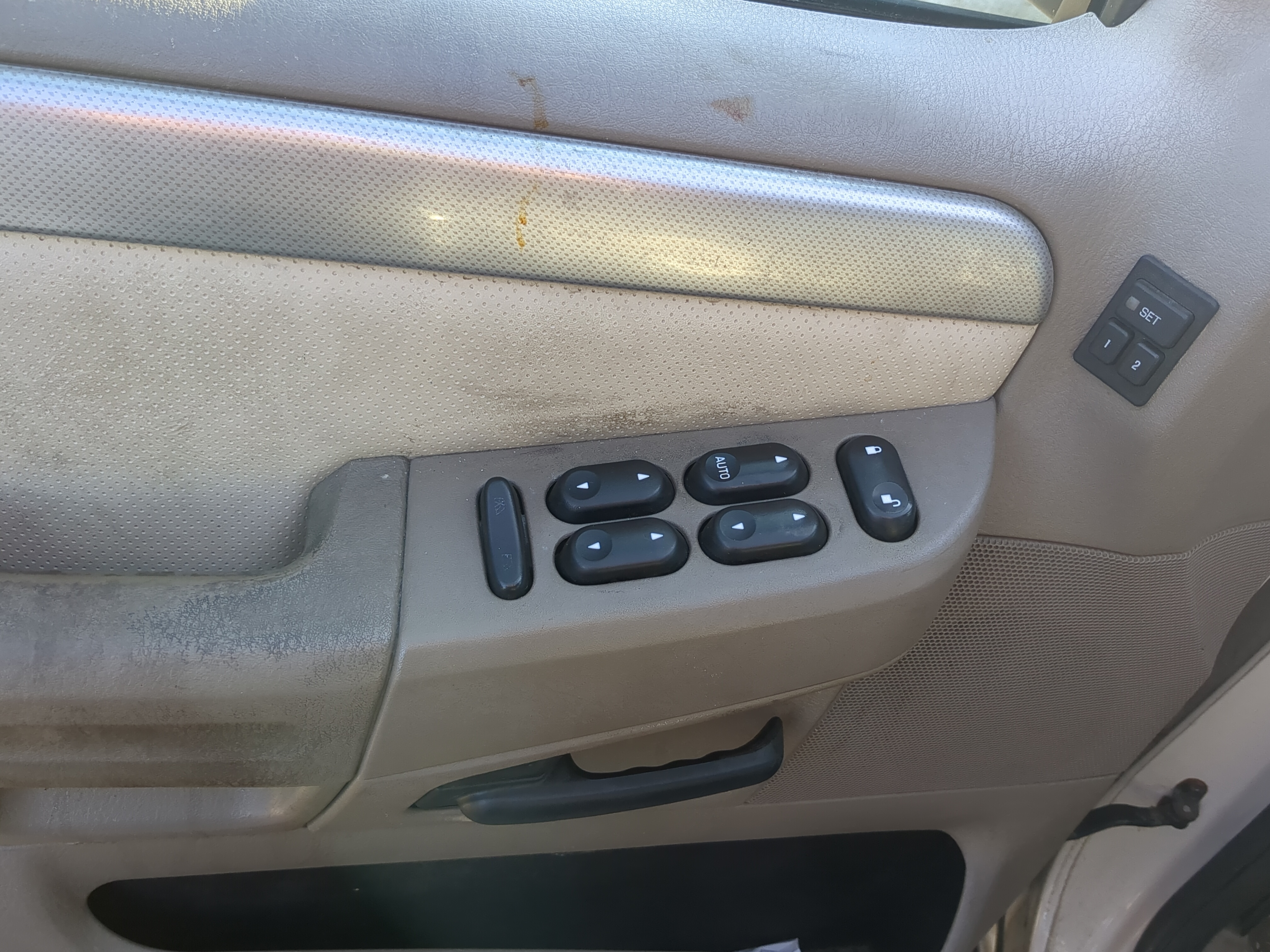 Picture of 2004 Mercury Mountaineer Driver Left Door Master Power Window Switch 1176921