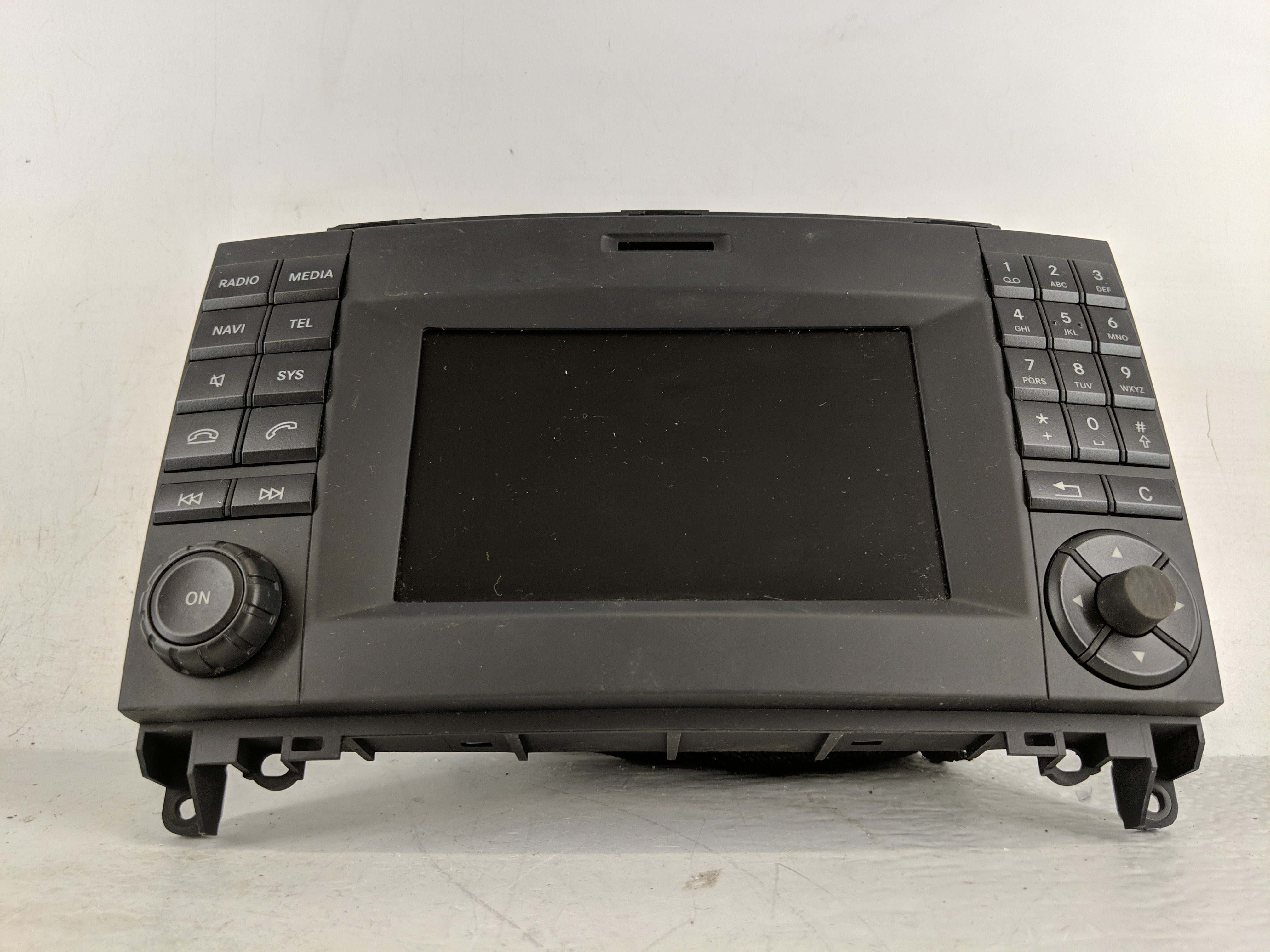 Picture of 2016-2020 Mercedes-benz Metris Am Fm Cd Player Radio Receiver 1177353