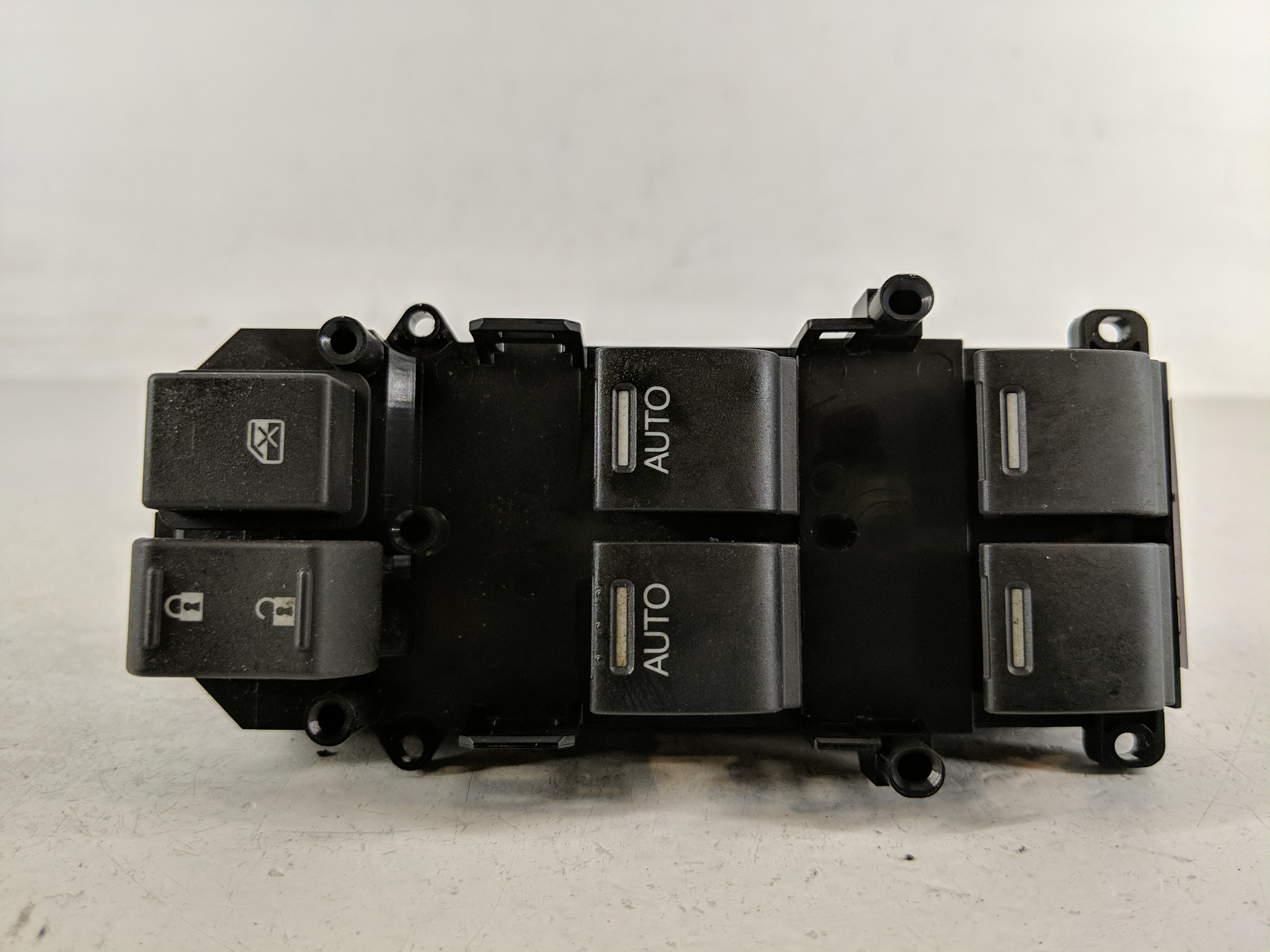 Picture of 2019-2022 Honda Pilot Driver Left Door Master Power Window Switch 1177382