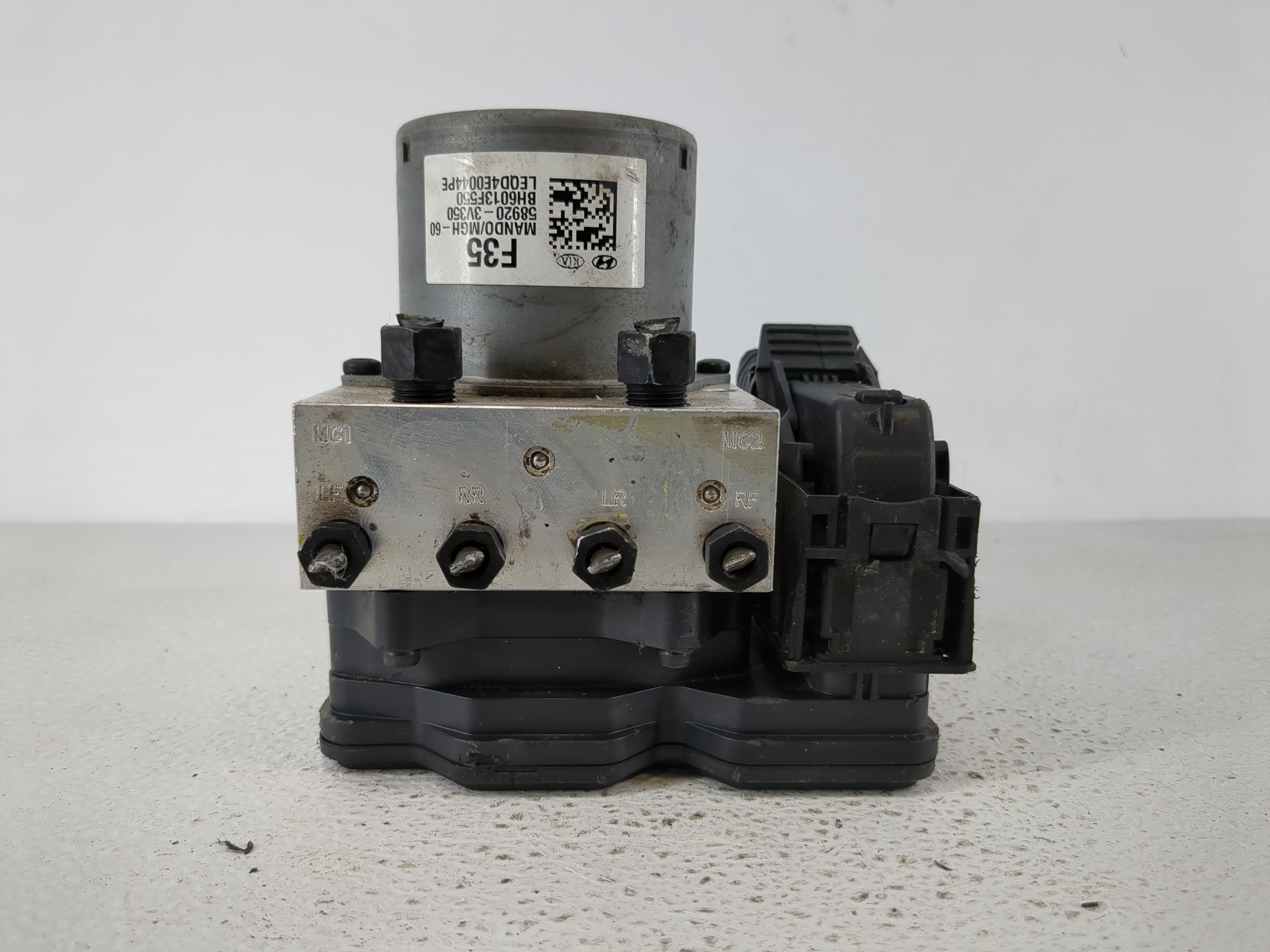 2016-2017 Hyundai Azera Abs Pump Control Module 1177418 - Oemusedautoparts1.com
