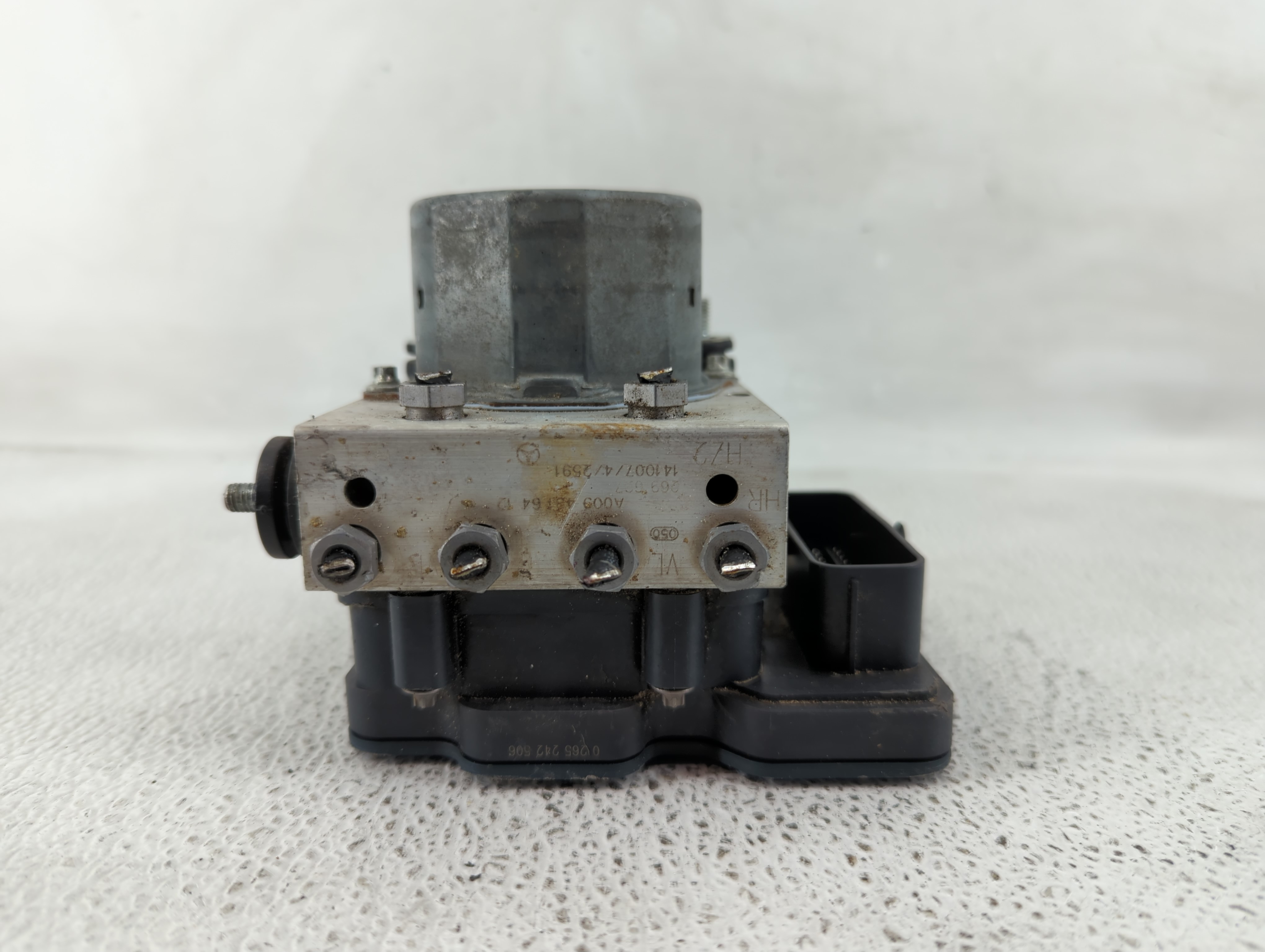 2014-2019 Mercedes-benz Cla250 Abs Pump Control Module 1177435 - Oemusedautoparts1.com