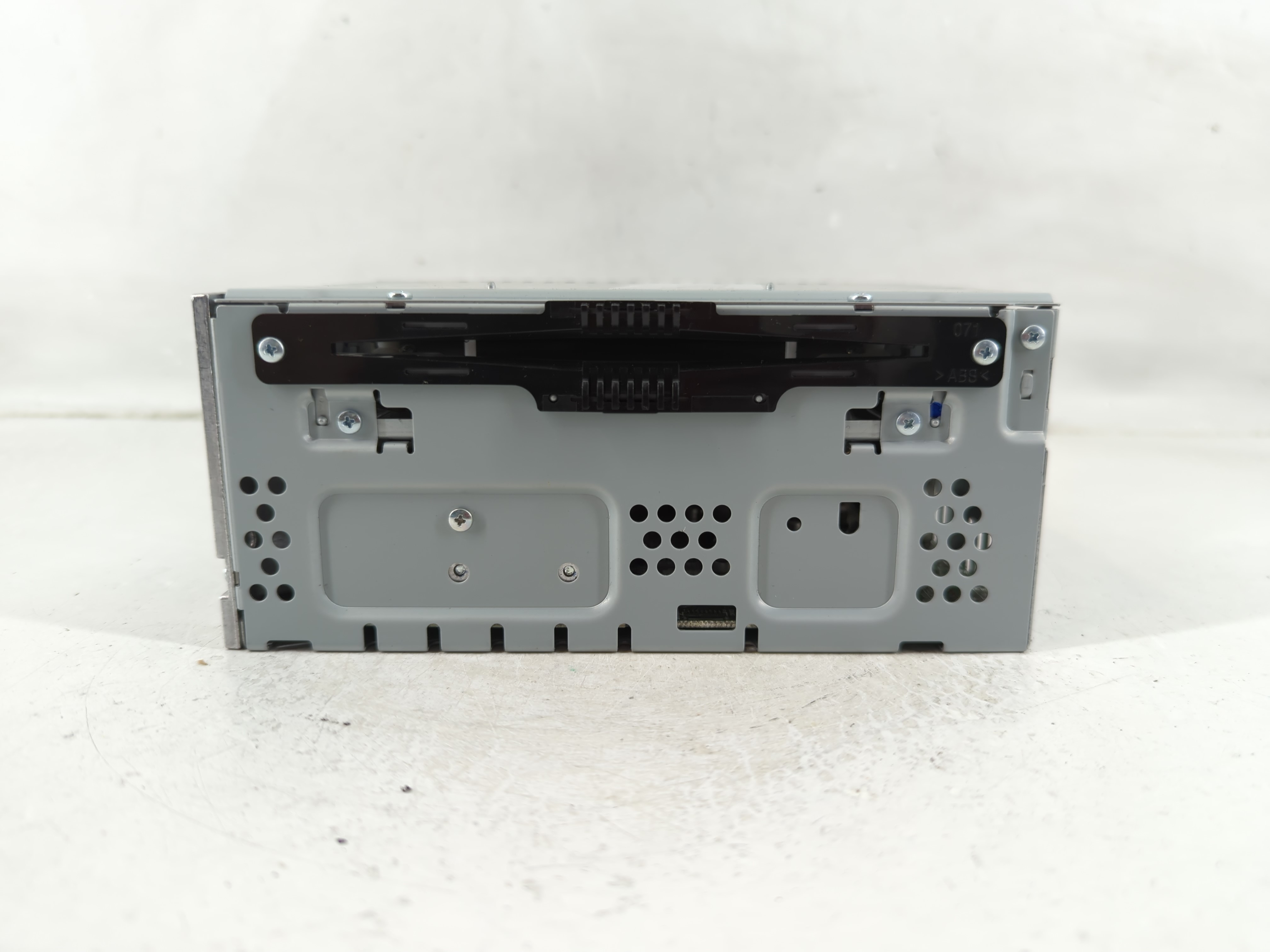 Picture of 2016-2020 Ford Fusion Am Fm Cd Player Radio Receiver 1177468