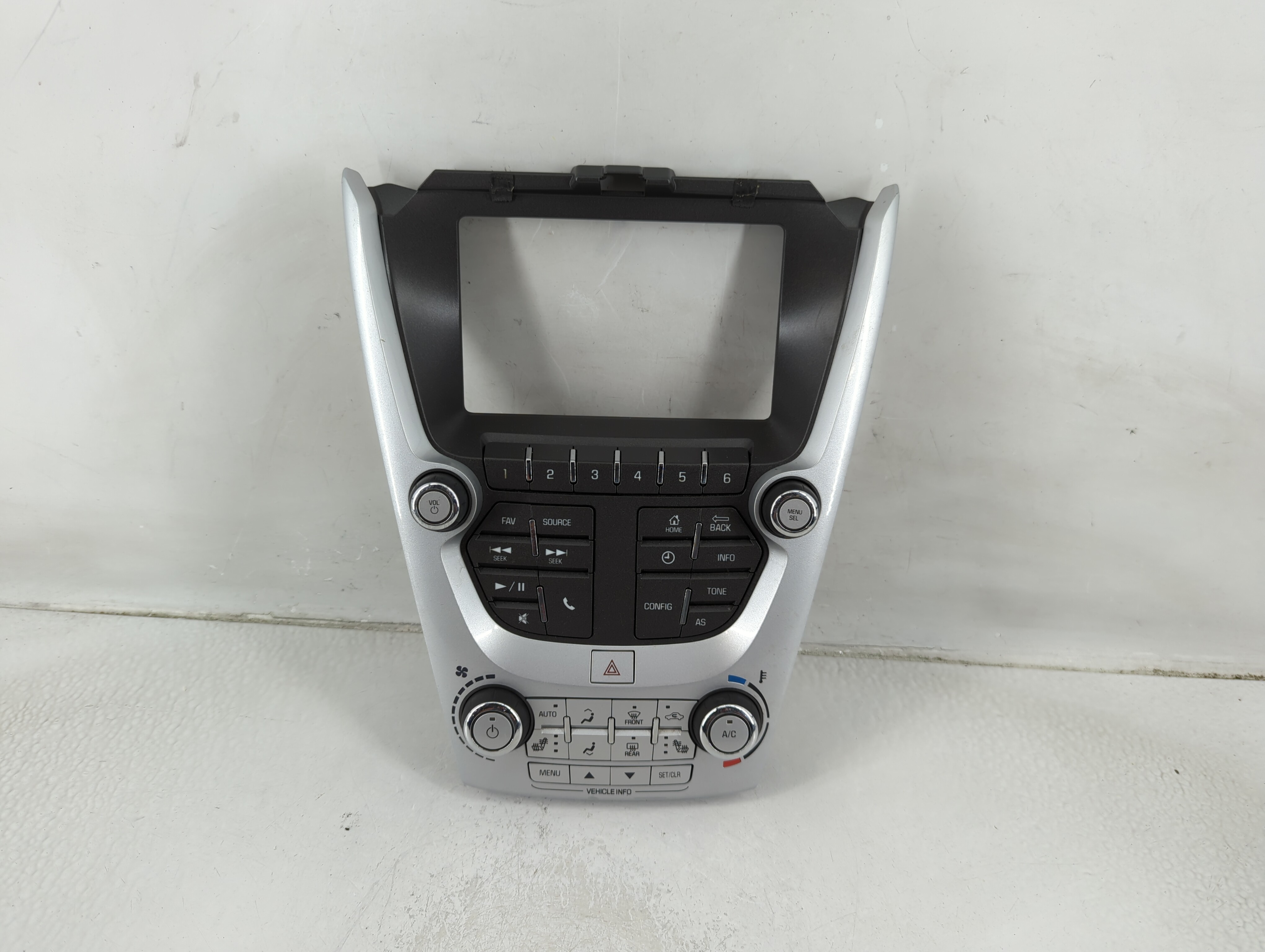 Picture of 2016-2016 Chevrolet Equinox Radio Control Panel 1177472