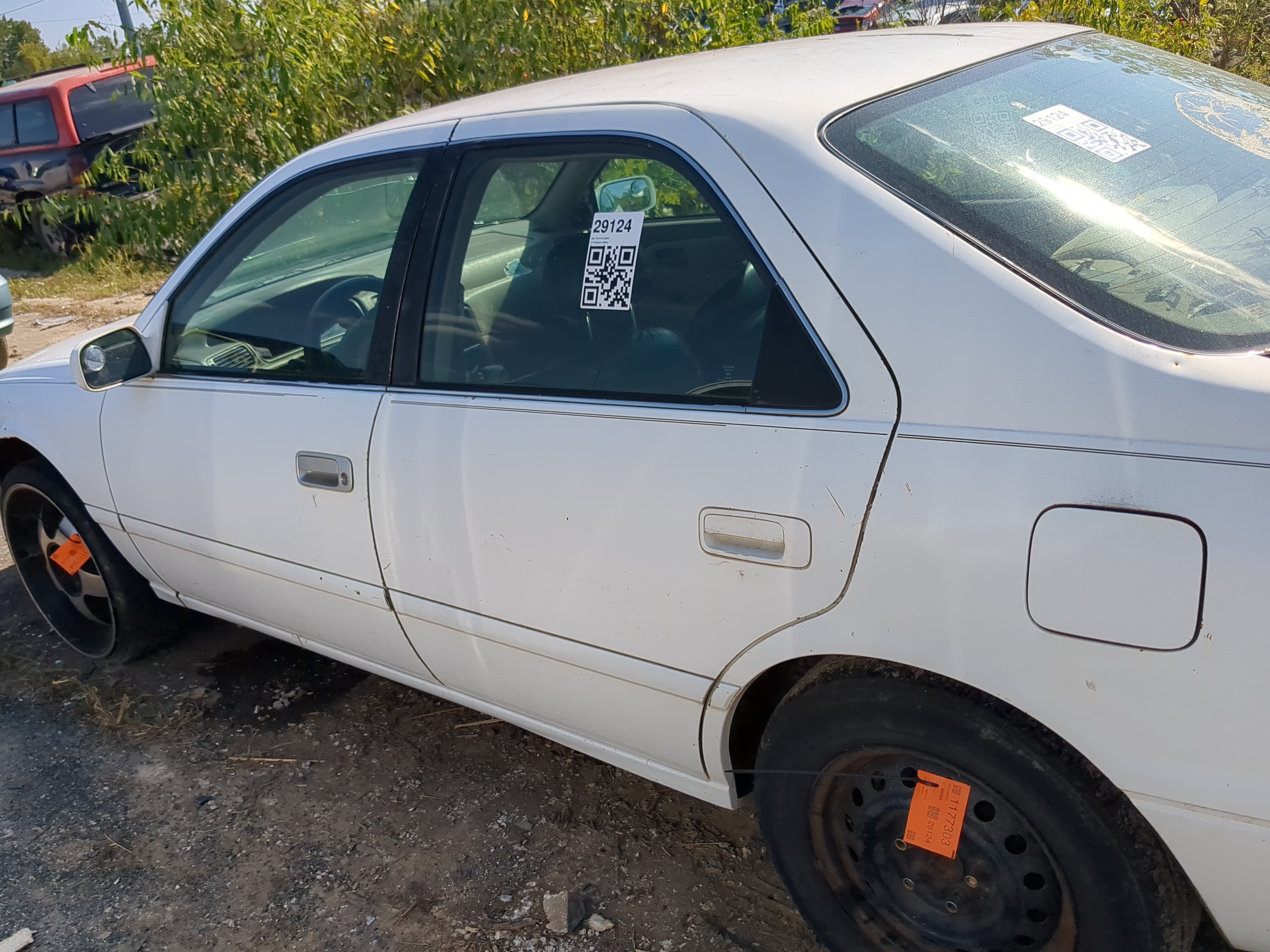 1997-2001 Toyota Camry Driver Rear Door Oem 1177546 - Oemusedautoparts1.com