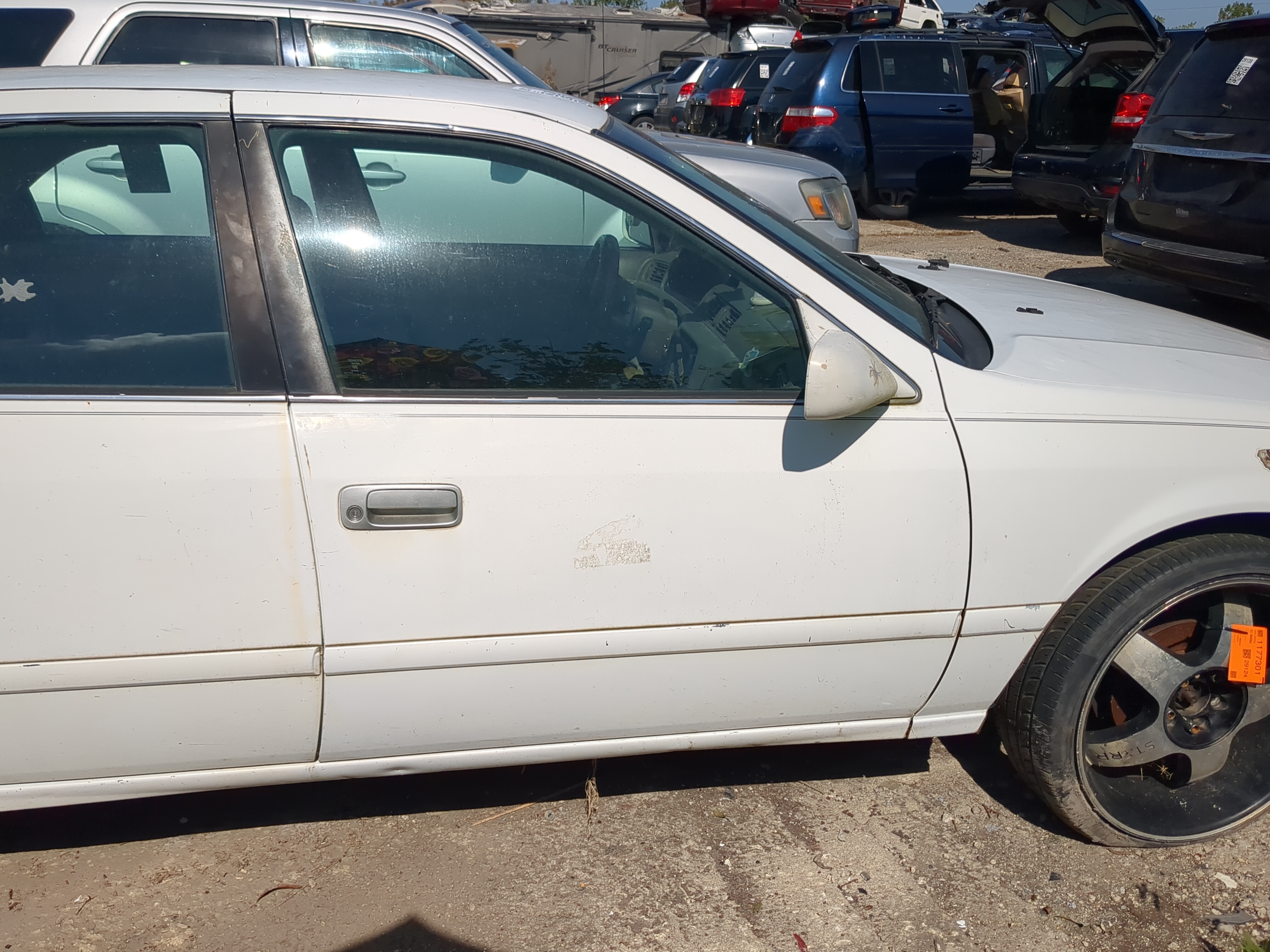 1997-2001 Toyota Camry Passenger Front Door Oem 1177640 - Oemusedautoparts1.com