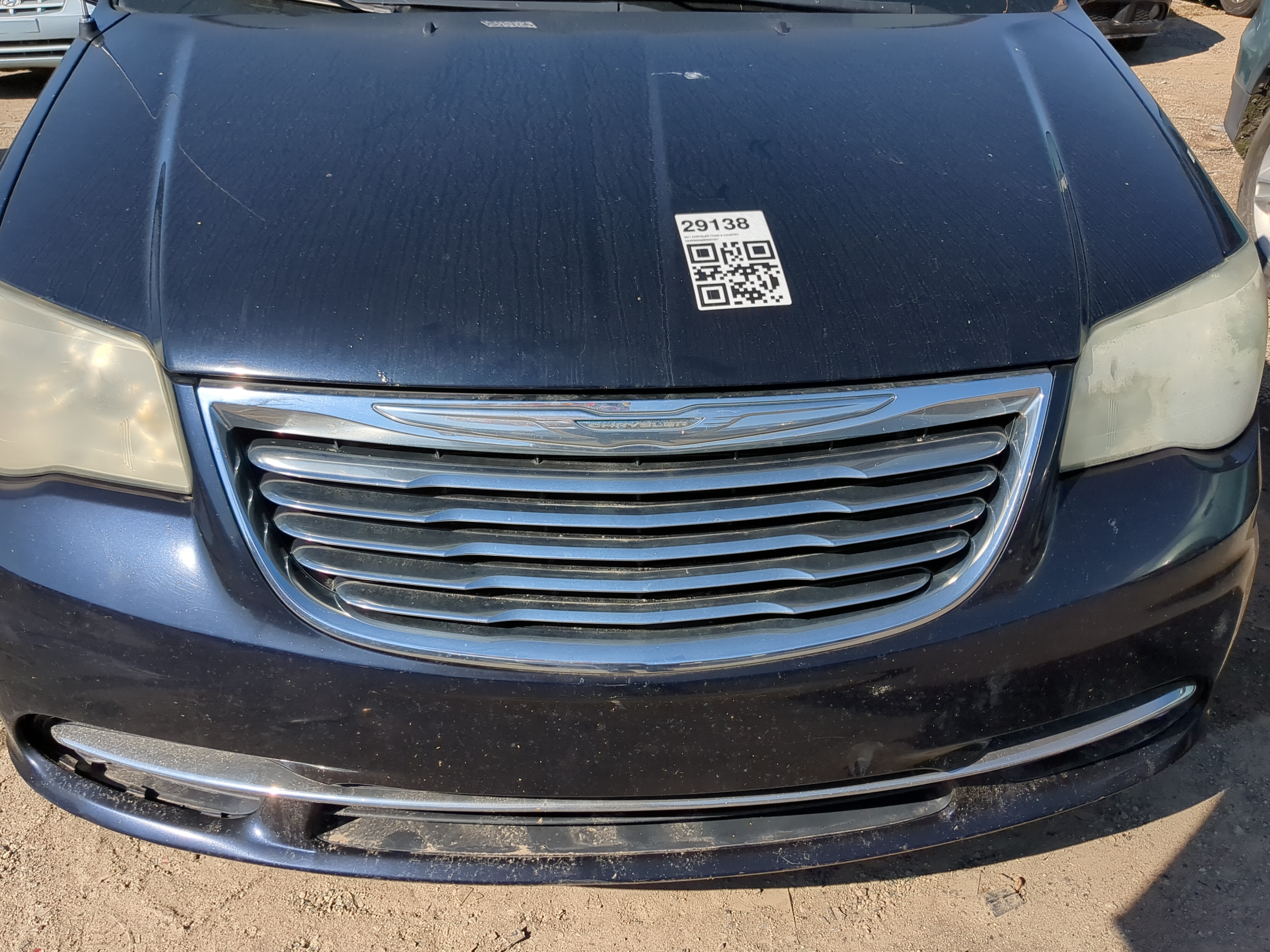 2011-2016 Chrysler Town & Country Front Grille Bumper Not Included 1177660 - Oemusedautoparts1.com