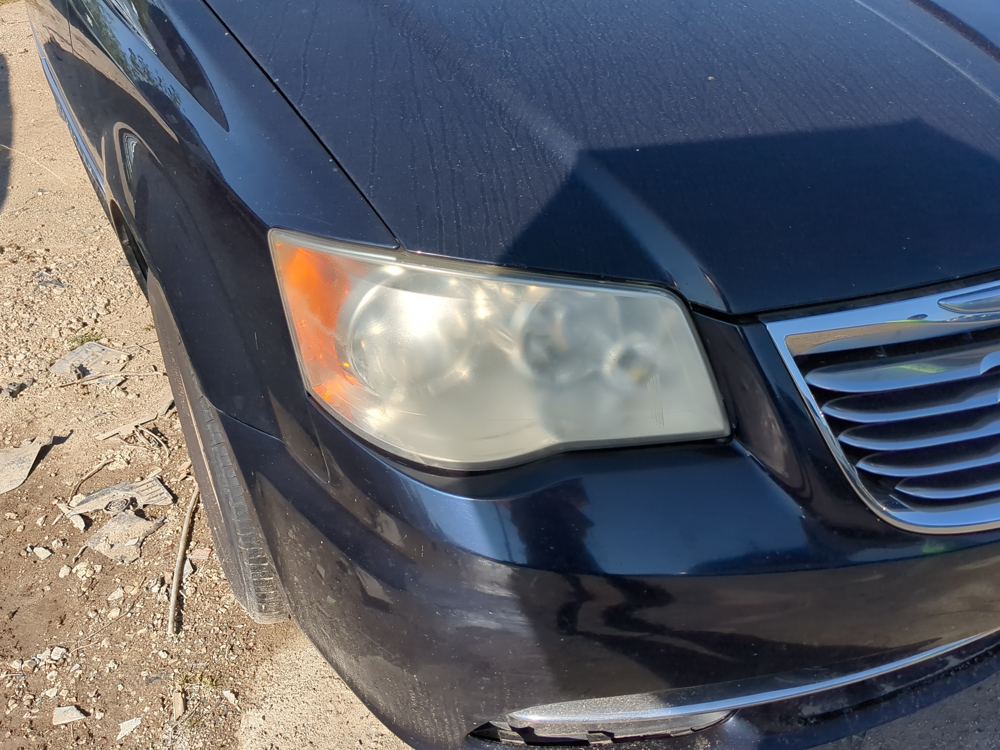 Head Lights 2011 CHRYSLER TOWN & COUNTRY - Oemusedautoparts1.com