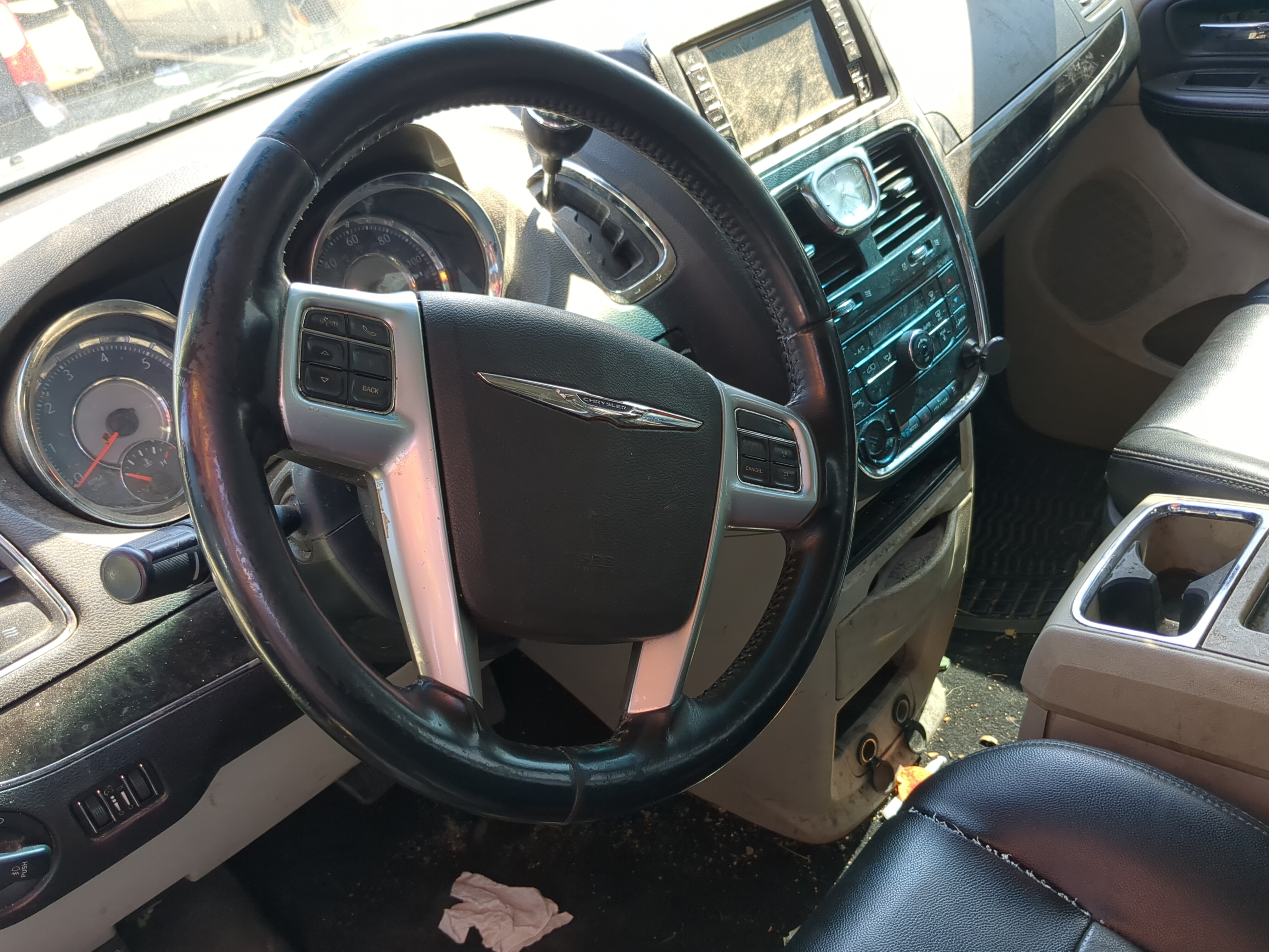 2013 Chrysler Town & Country Air Bag Driver Left Steering Wheel Mounted 1177846 - Oemusedautoparts1.com