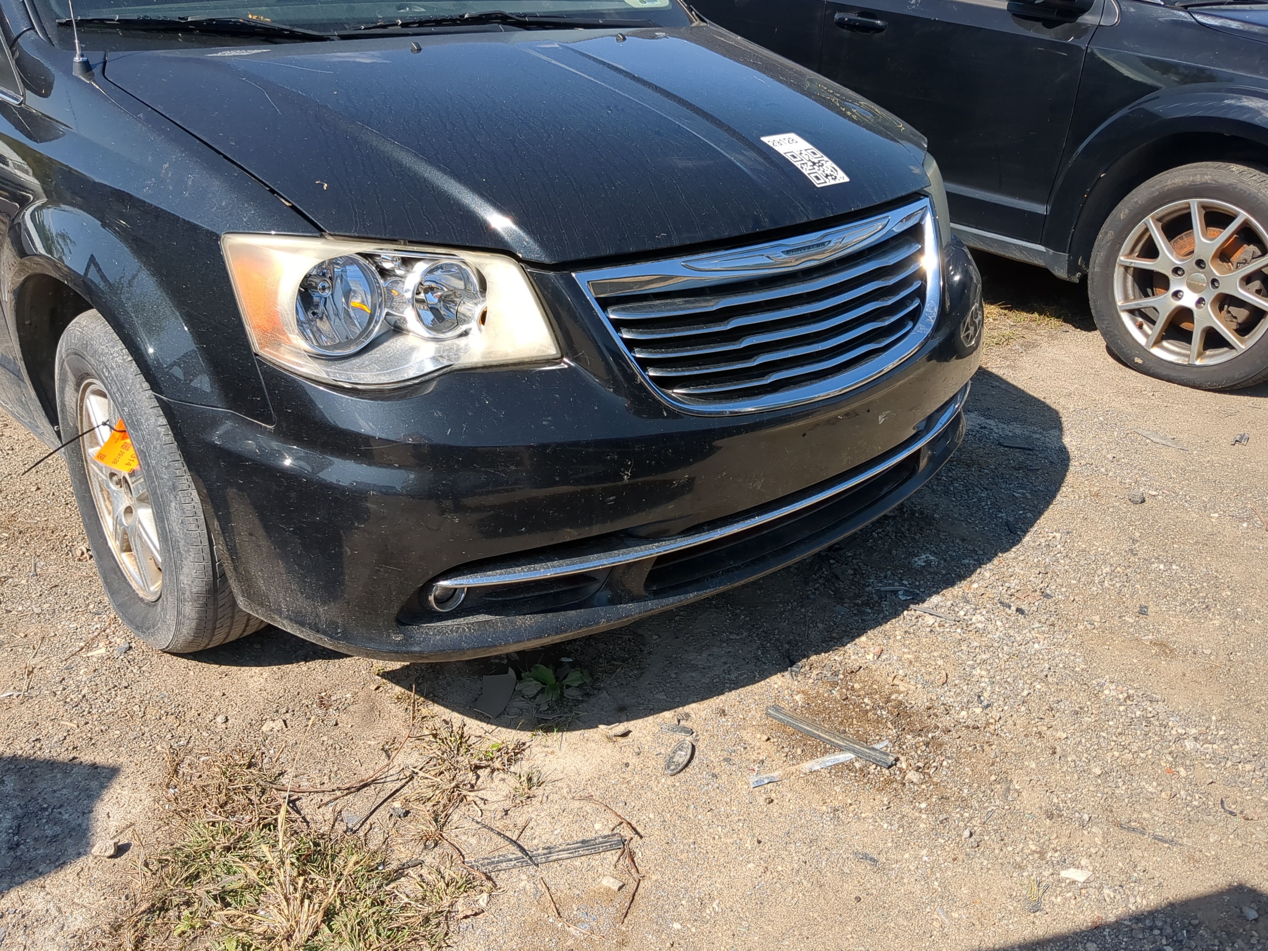 2011-2016 Chrysler Town & Country Front Bumper - Oem 1177920 - Oemusedautoparts1.com