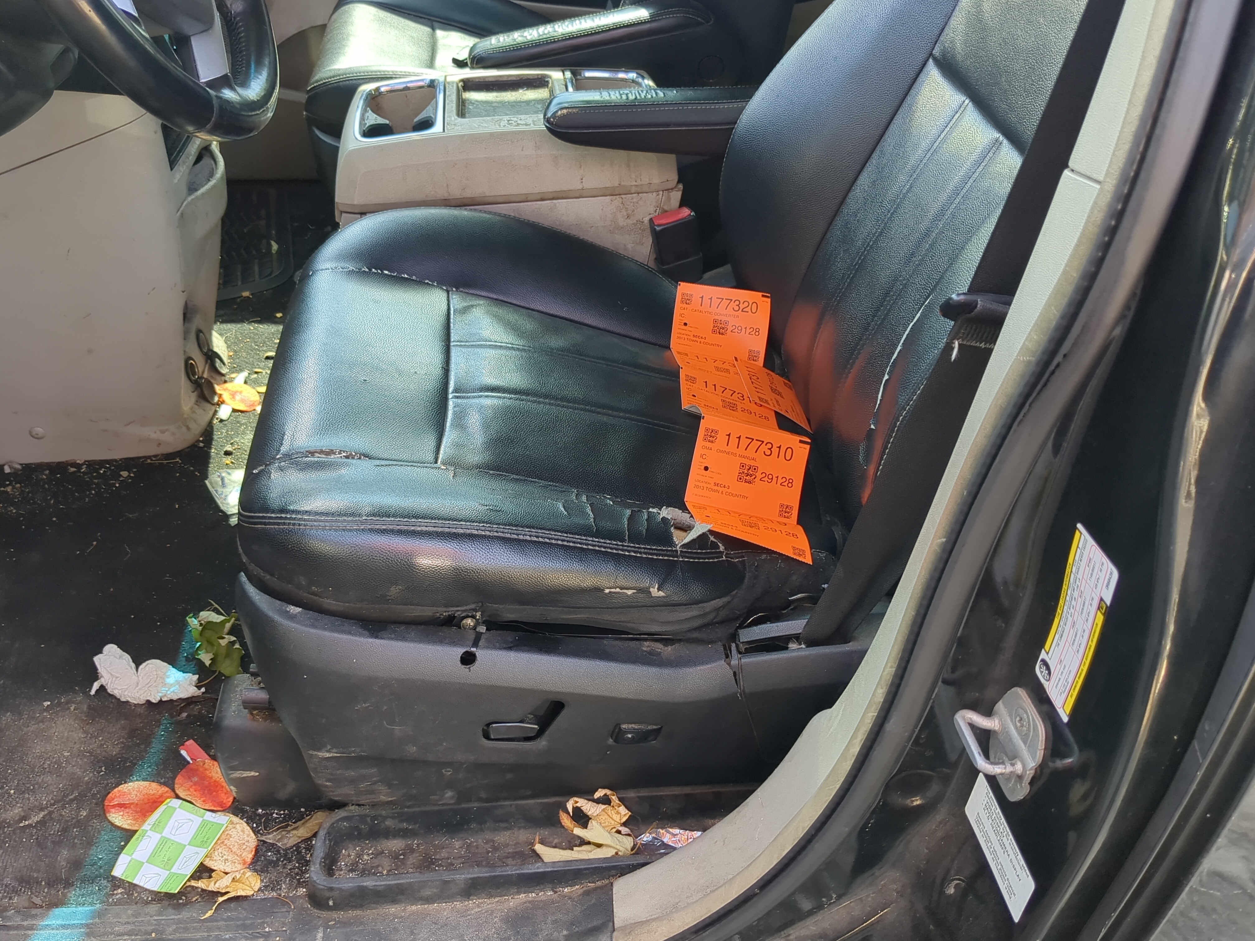Picture of 2011-2016 Chrysler Town & Country Driver Front Seat Oem 1177990
