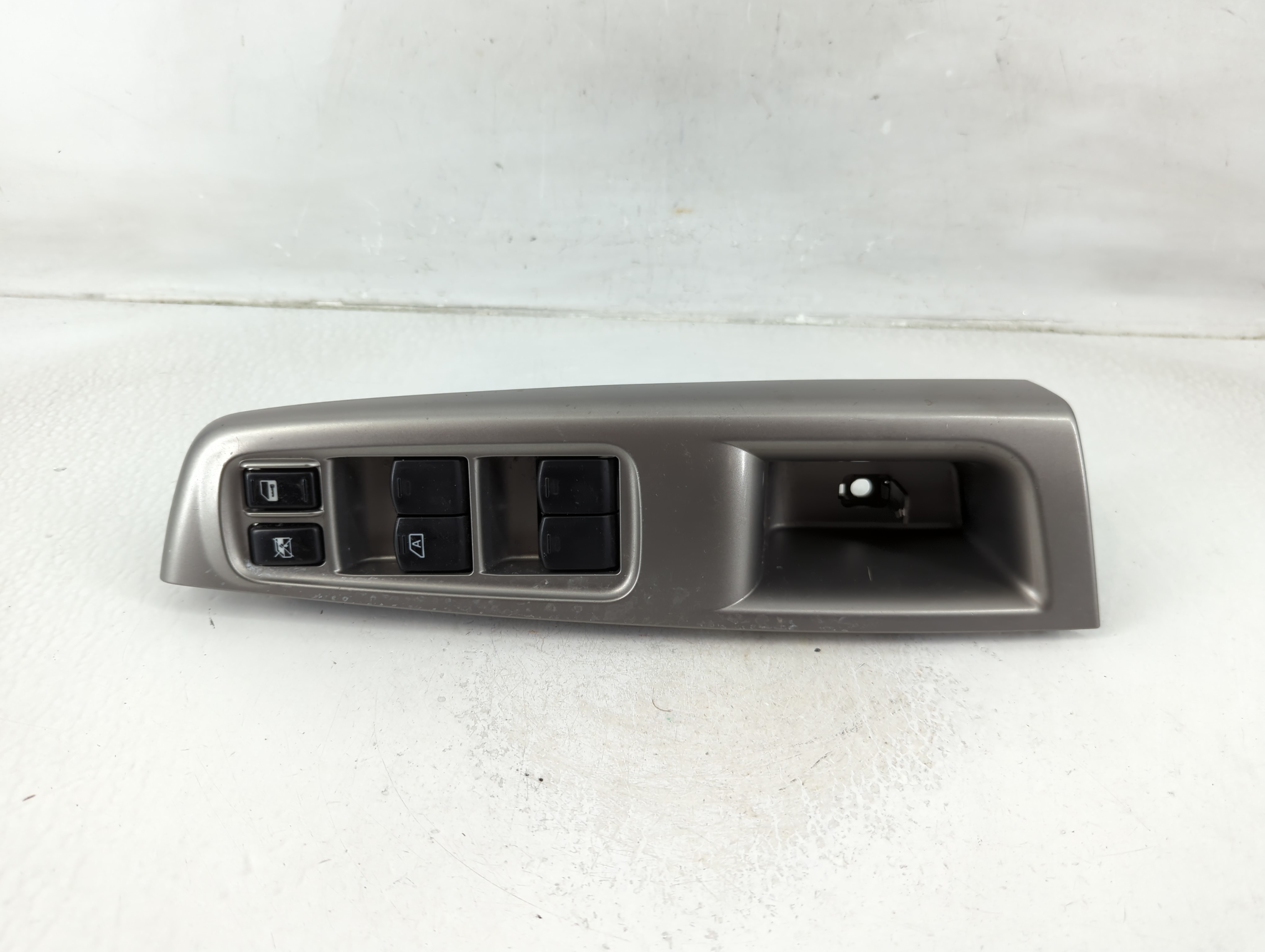 Picture of 2009-2010 Subaru Forester Driver Left Door Master Power Window Switch 1178000