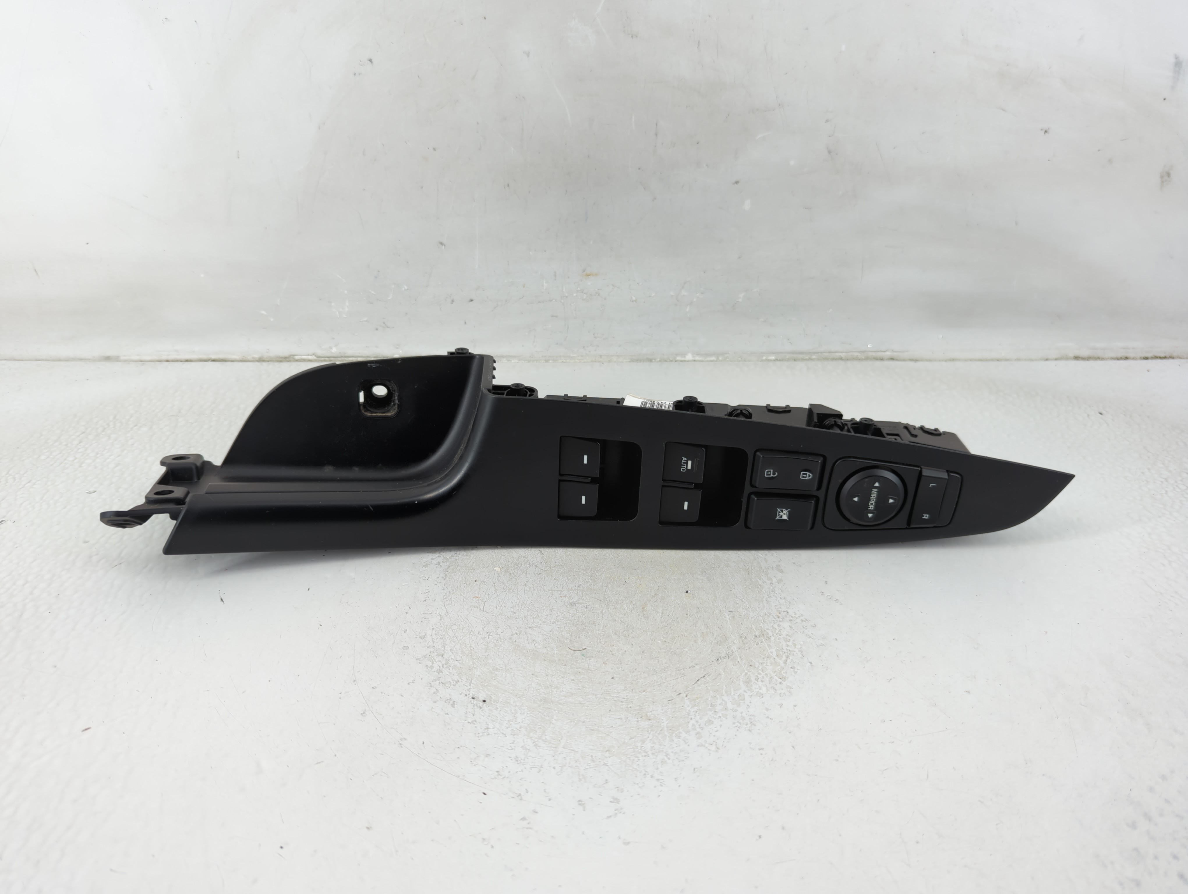 Picture of 2016-2021 Hyundai Tucson Driver Left Door Master Power Window Switch 1178002