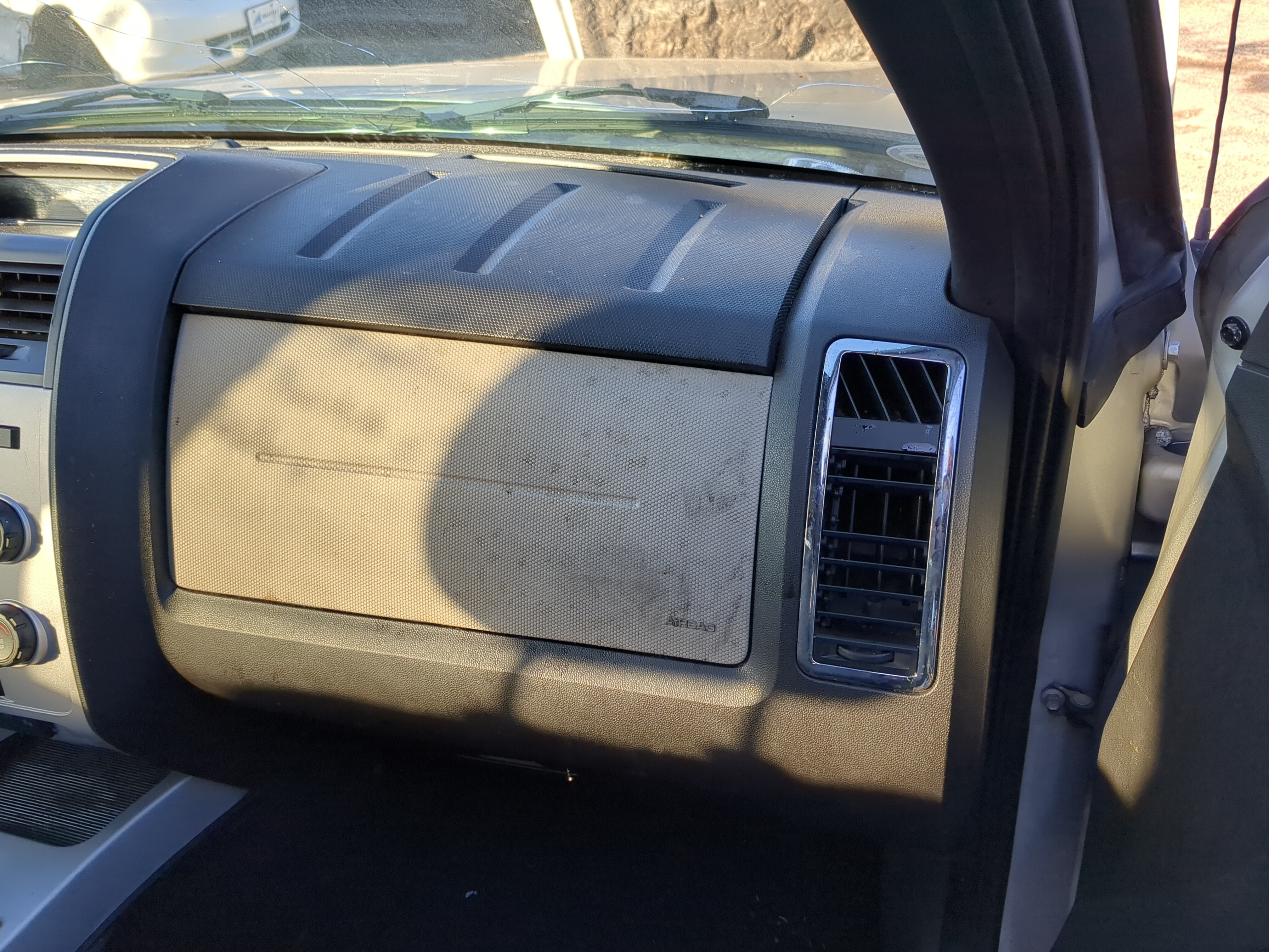 Picture of 2008-2011 Mercury Mariner Air Bag Passenger Right Dashboard Oem 1178099