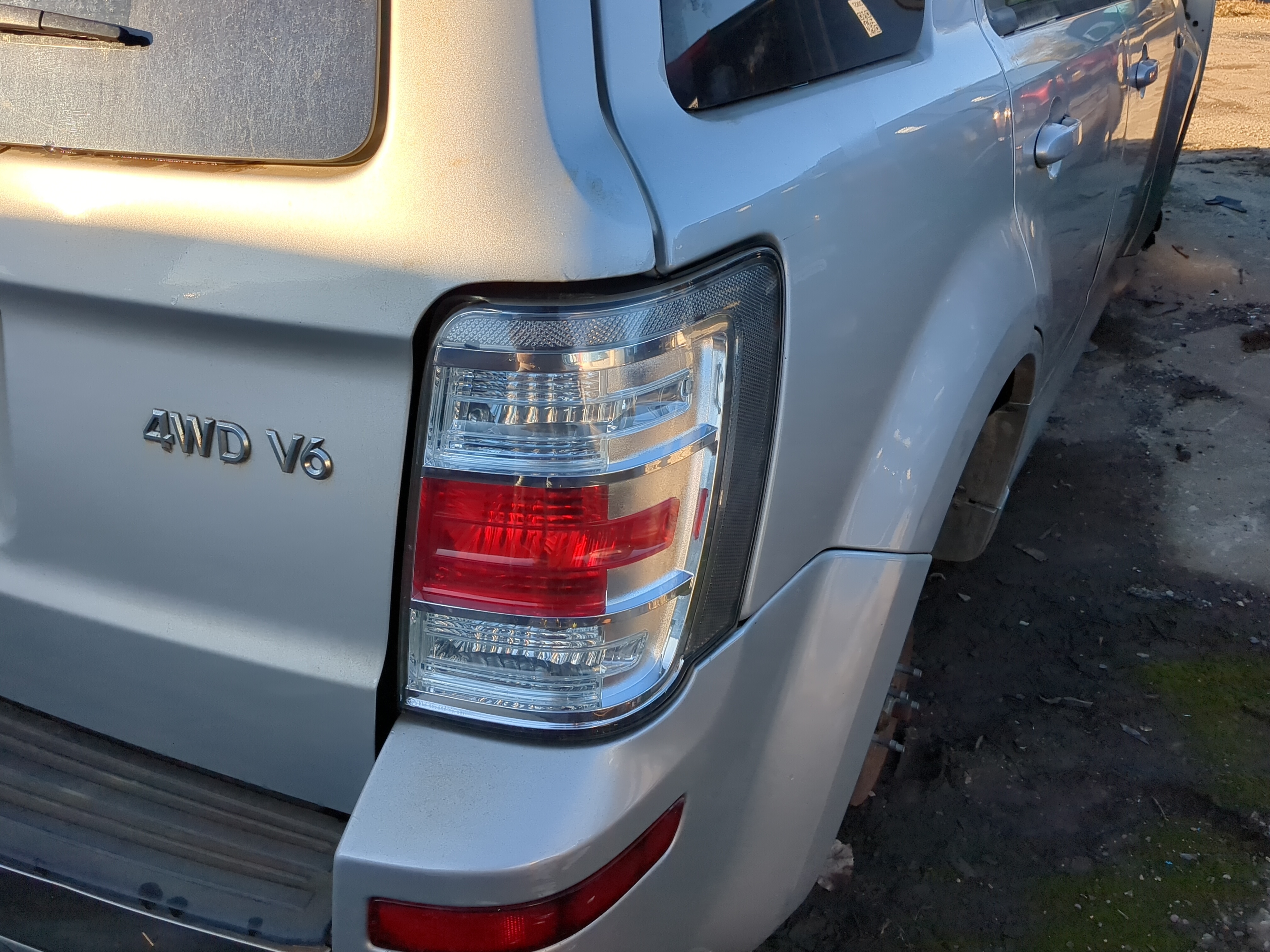 2008-2011 Mercury Mariner Passenger Right Side Tail Light Taillight Oem 1178123 - Oemusedautoparts1.com