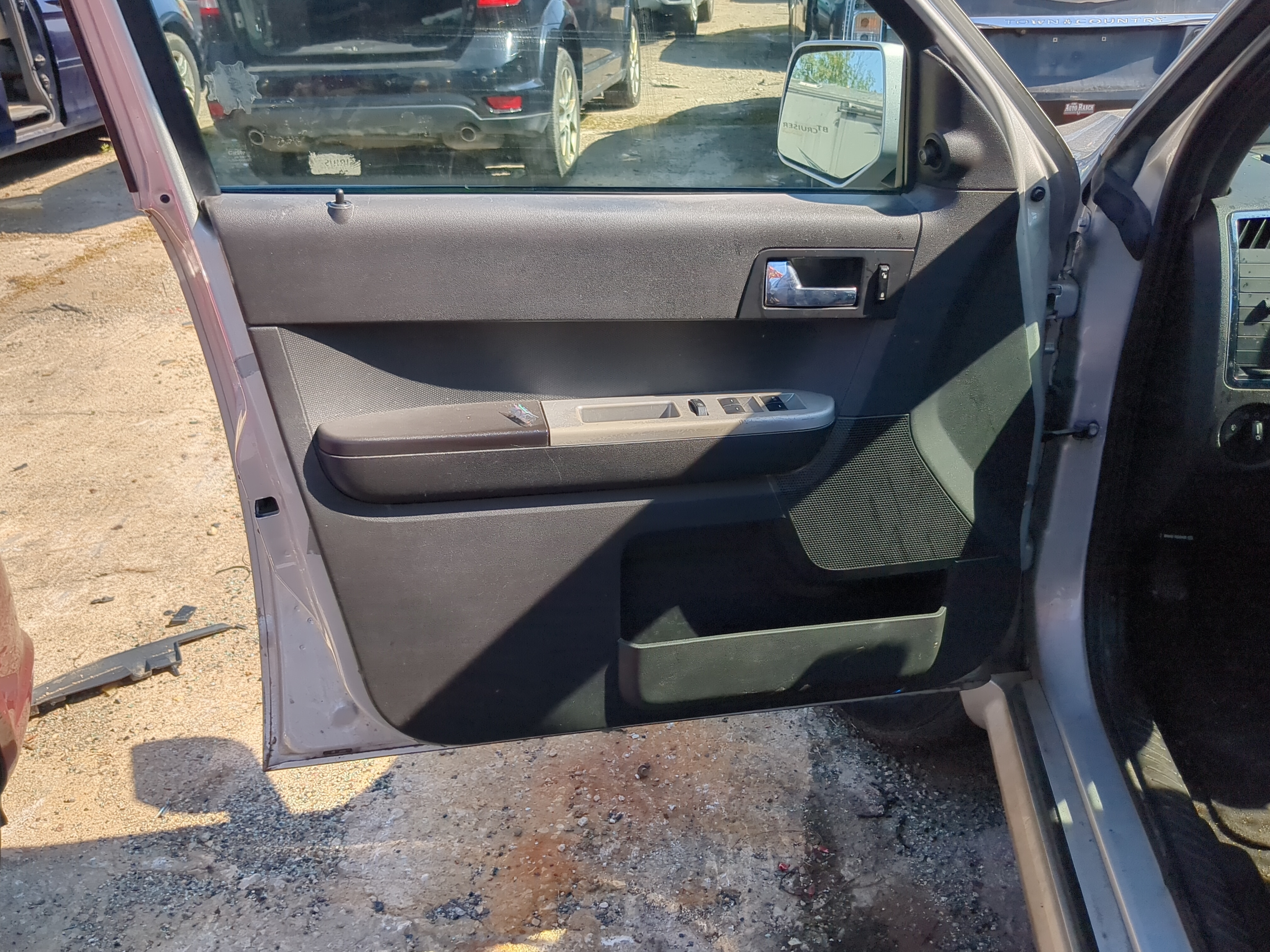 2008 Mercury Mariner Front Left Driver Interior Door Panel Trim 1178149 - Oemusedautoparts1.com