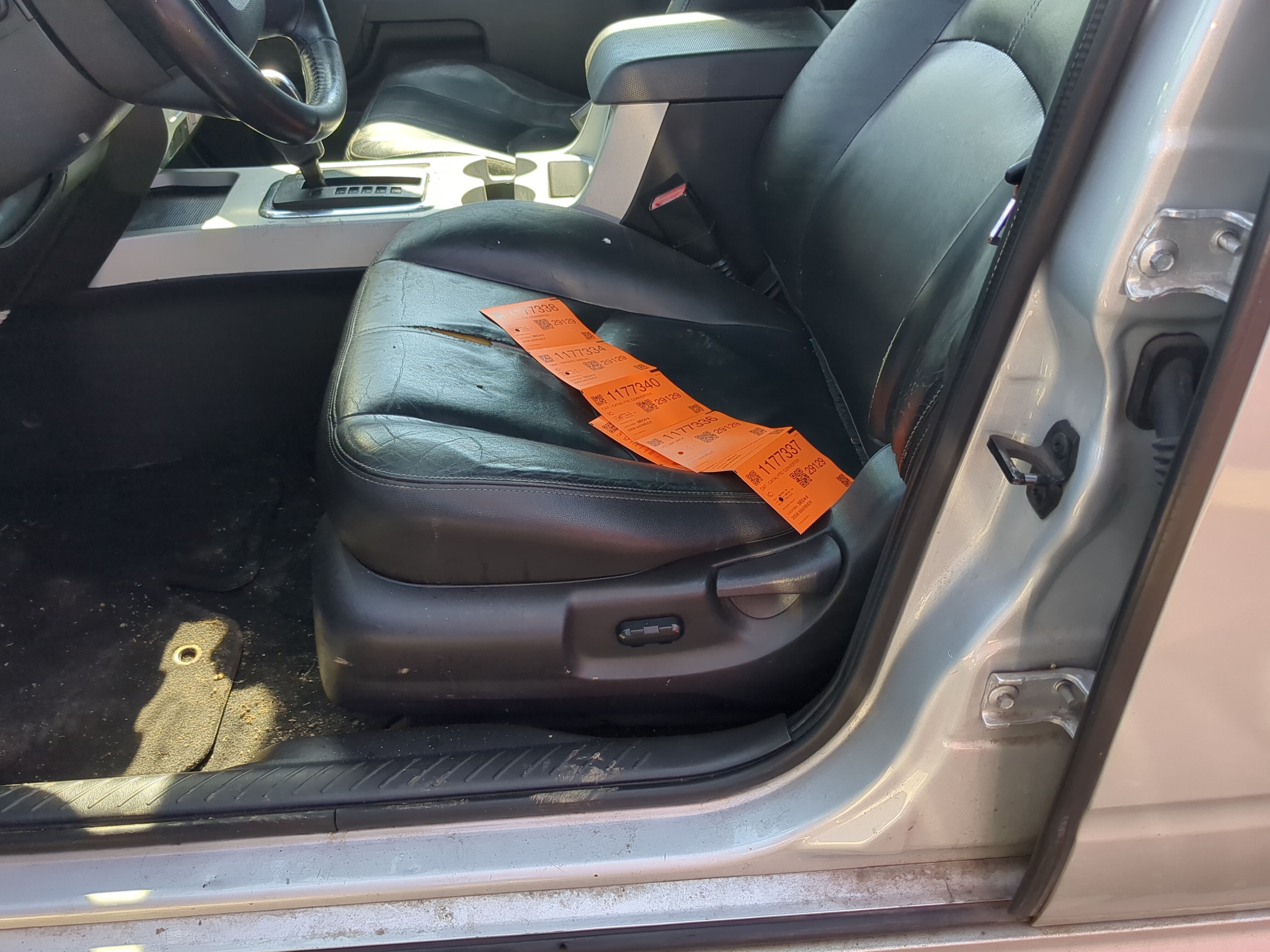Picture of 2008-2008 Mercury Mariner Driver Front Seat Oem 1178177