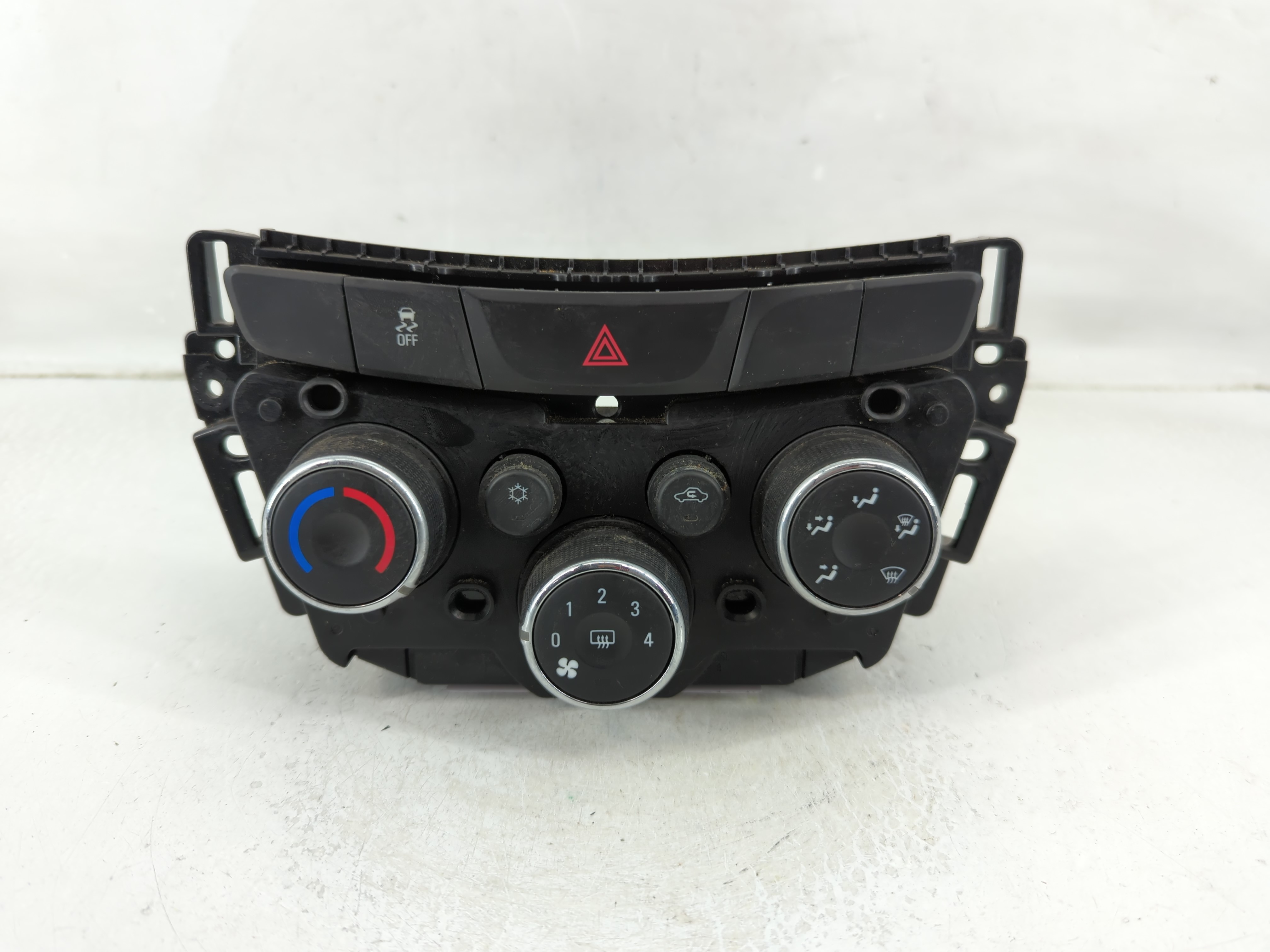 Picture of 2017-2021 Chevrolet Trax Ac Heater Climate Control 42521436 1178194