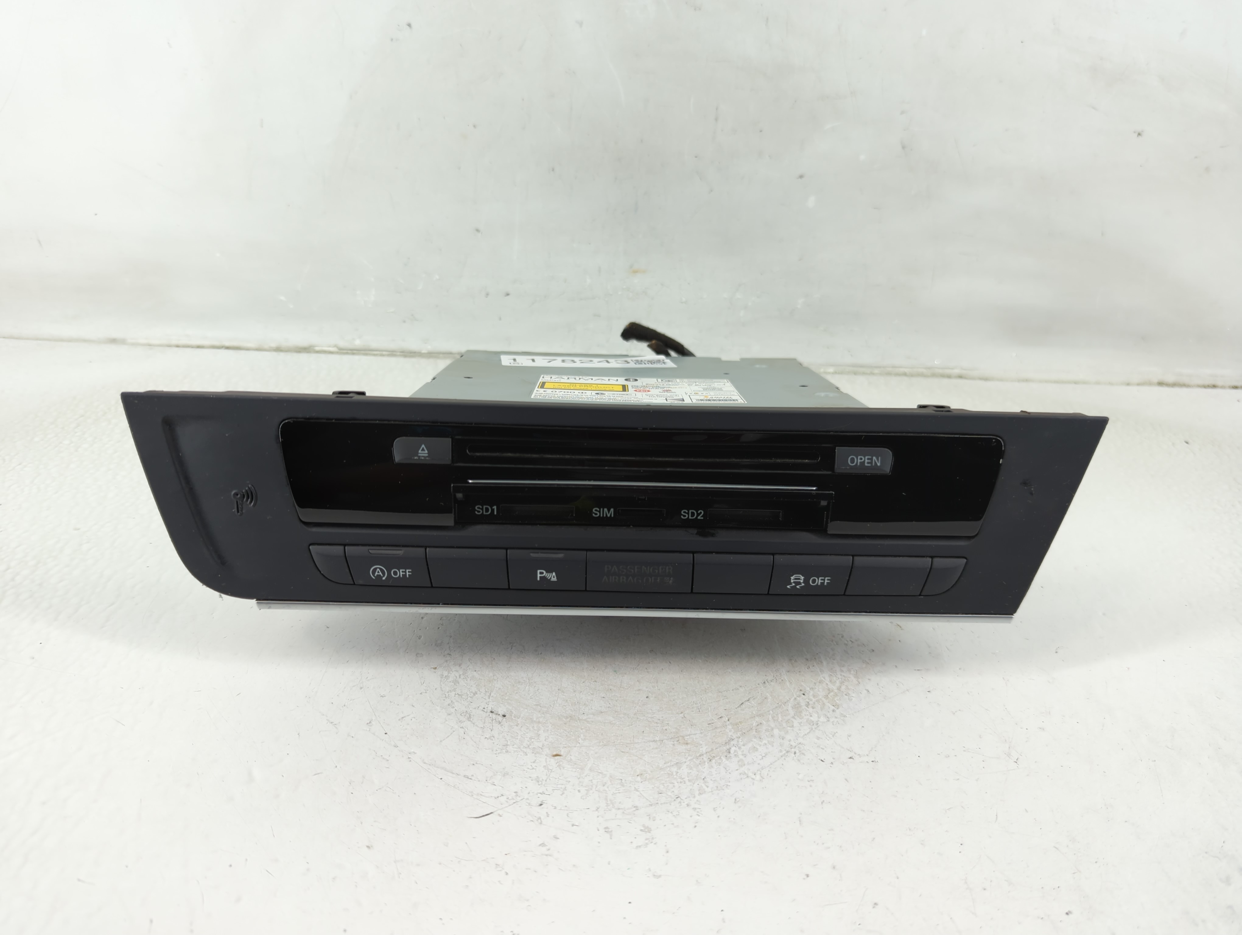 2007-2013 Audi A6 Am Fm Cd Player Radio Receiver 1178243 - Oemusedautoparts1.com