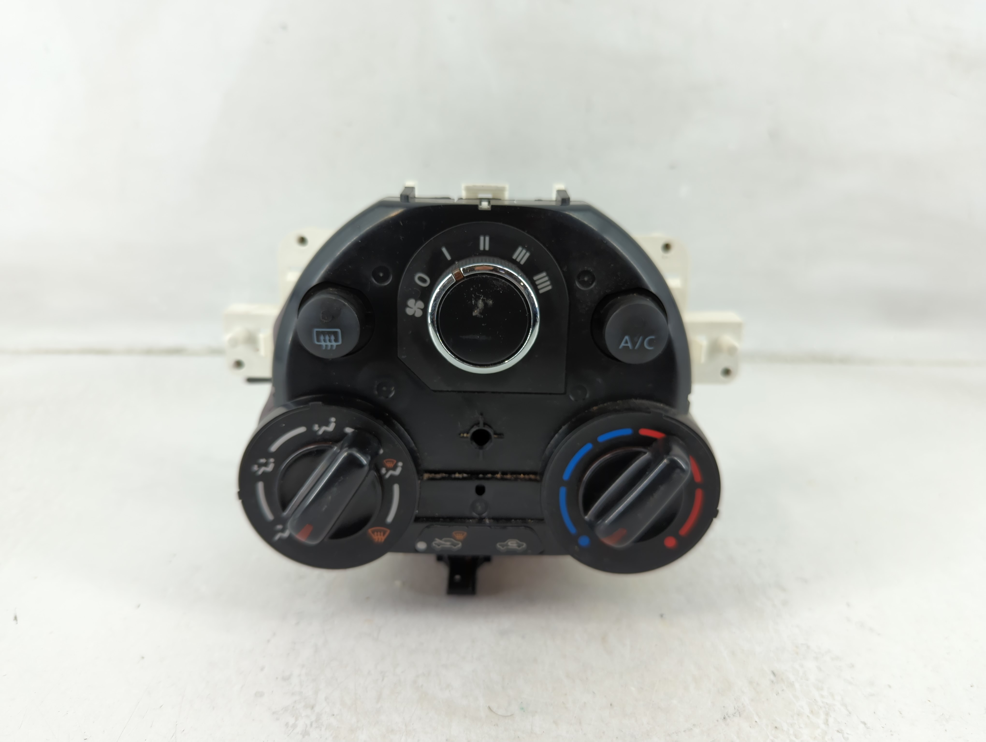 Picture of 2015-2018 Nissan Versa Ac Heater Climate Control 27513 9kk0a 1178264