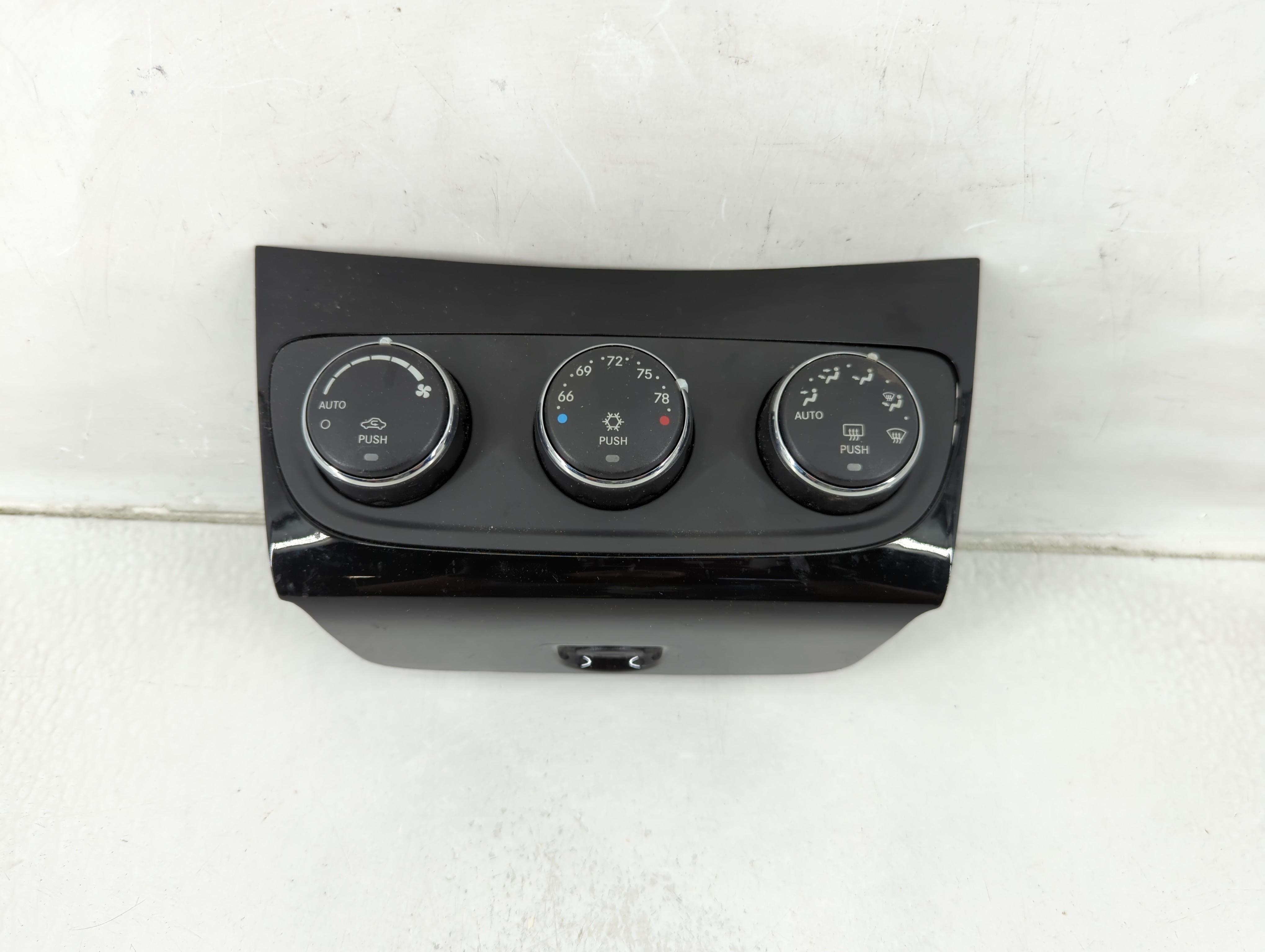 Picture of 2011-2014 Chrysler 200 Ac Heater Climate Control 1sw68dx8ad|1sw68dx8ab 1178279