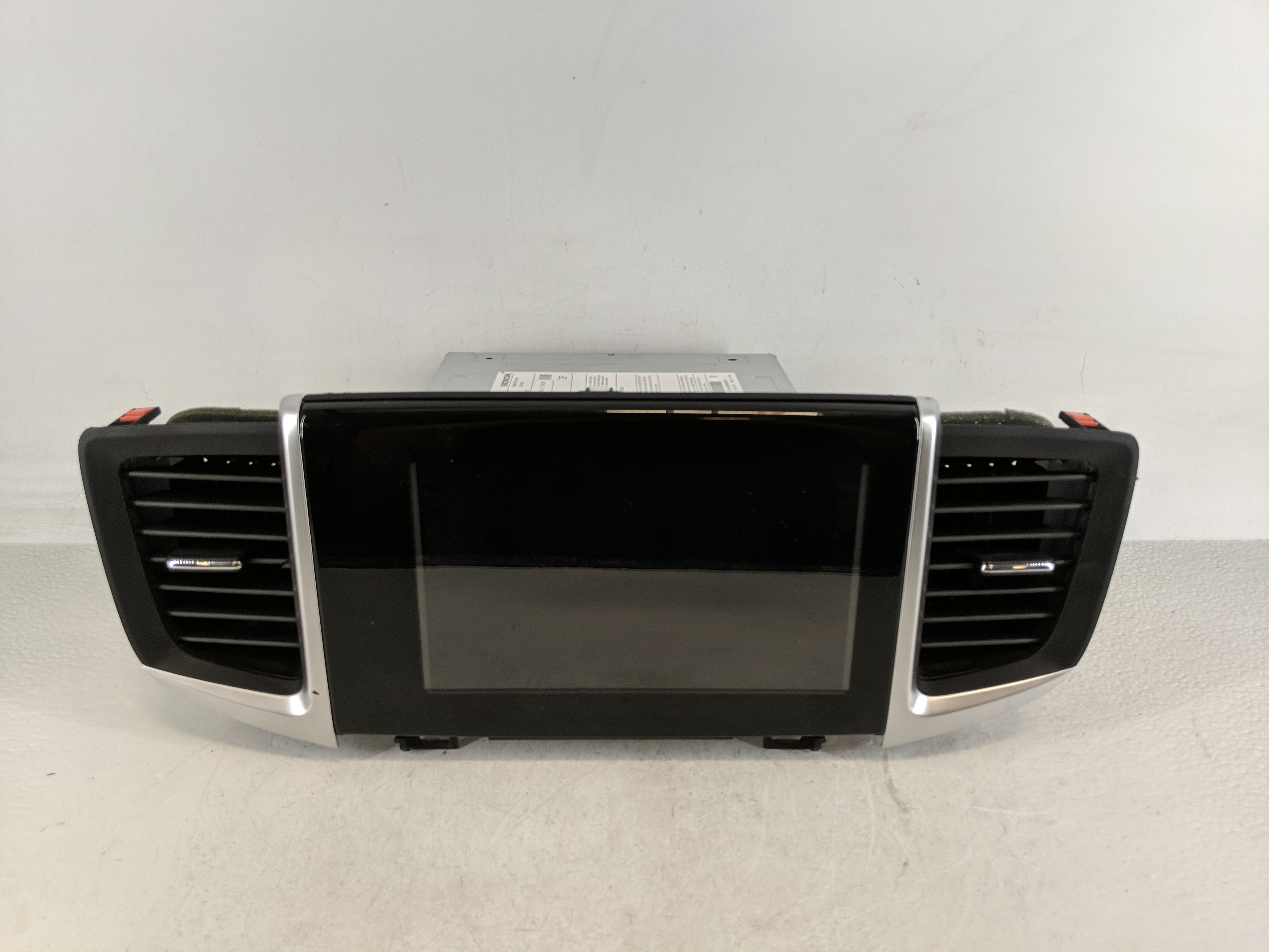 2017-2018 Honda Ridgeline Am Fm Cd Player Radio Receiver 1178321 - Oemusedautoparts1.com