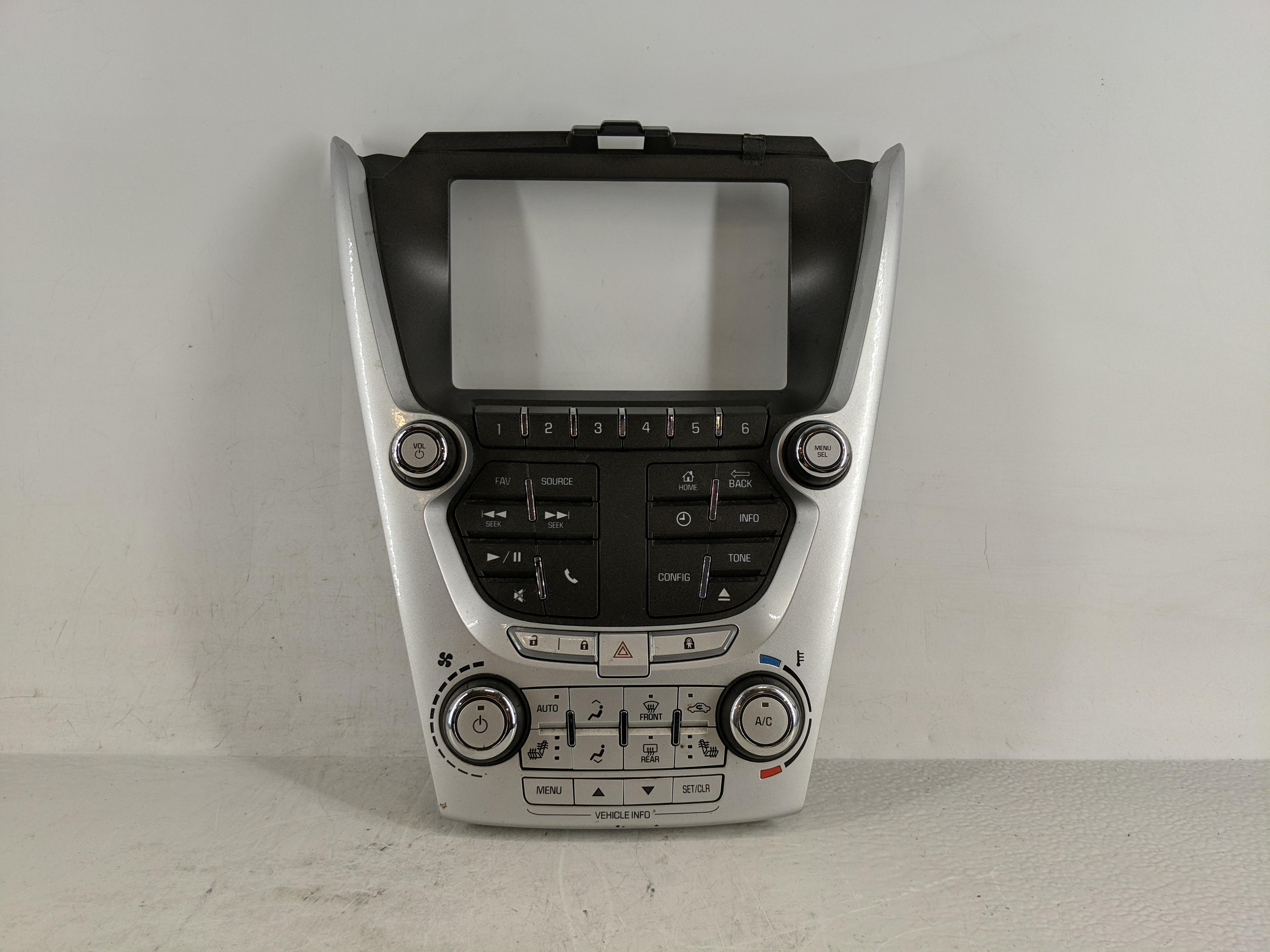 2012-2012 Chevrolet Equinox Radio Control Panel 1178322 - Oemusedautoparts1.com