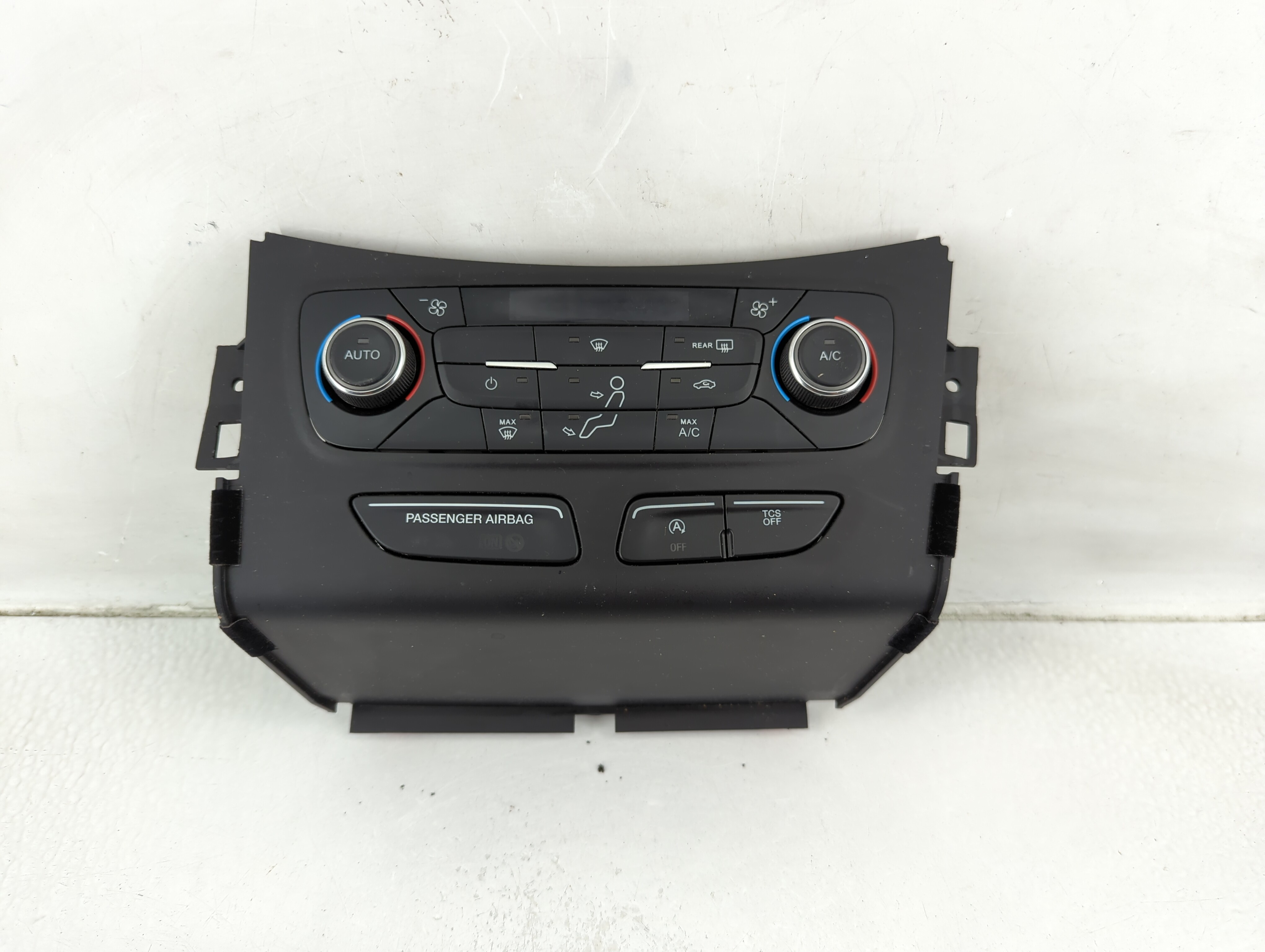 Picture of 2017-2017 Ford Escape Ac Heater Climate Control Gj5t-18c612-ea 1178325
