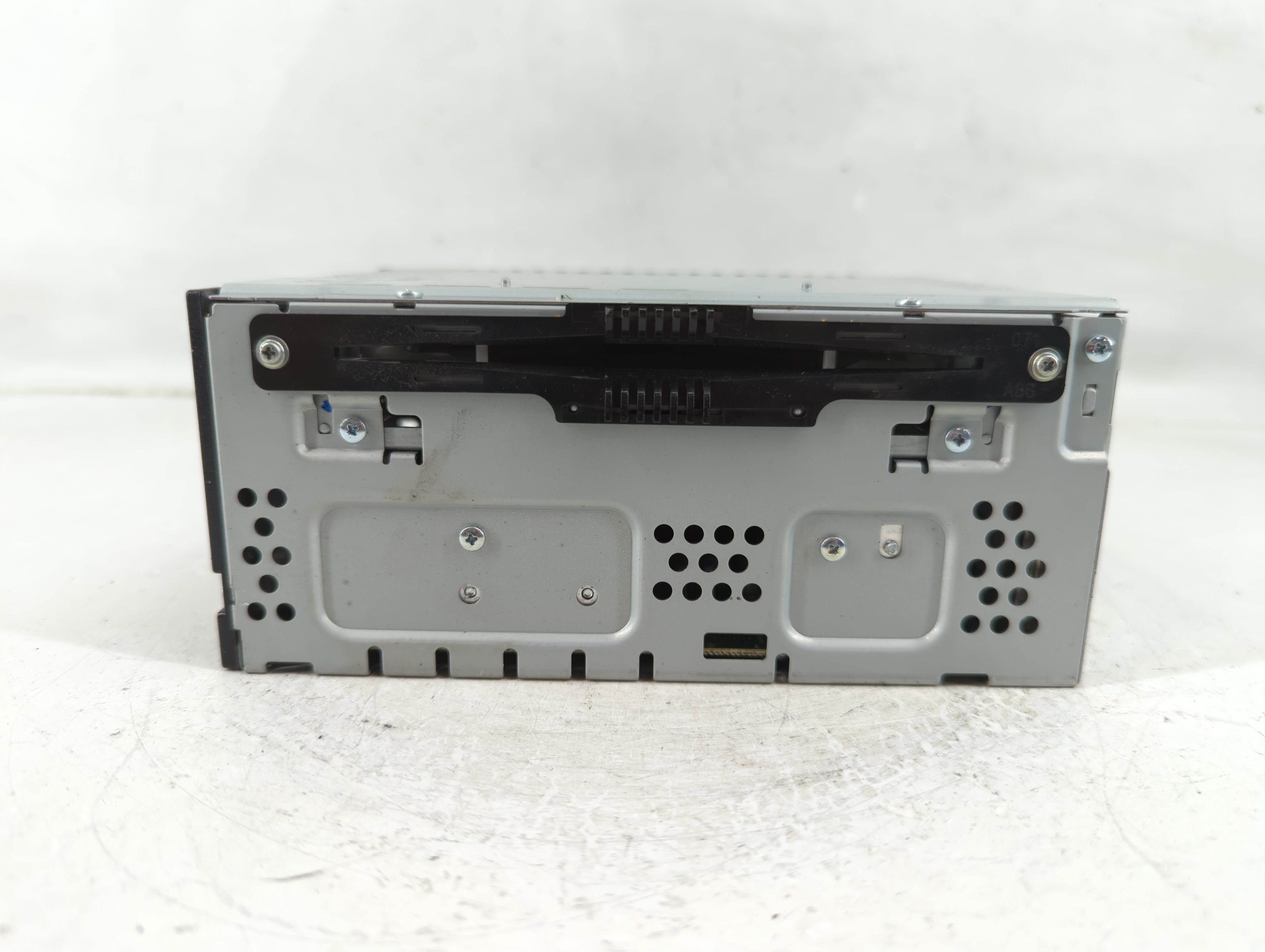 2015-2015 Lincoln Mkc Am Fm Cd Player Radio Receiver 1178335 - Oemusedautoparts1.com