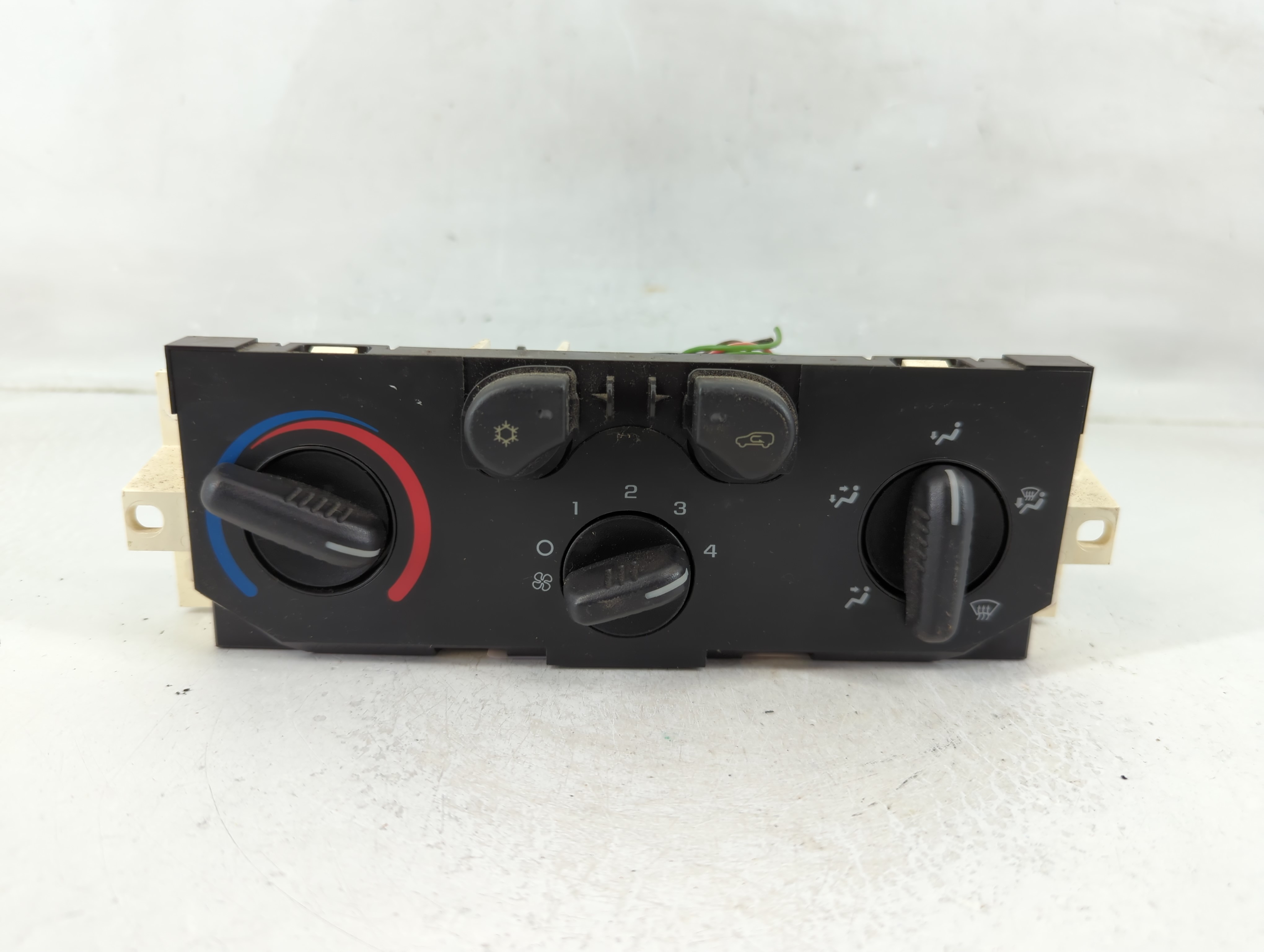 Picture of 2004-2012 Chevrolet Colorado Ac Heater Climate Control 15221922 1178355