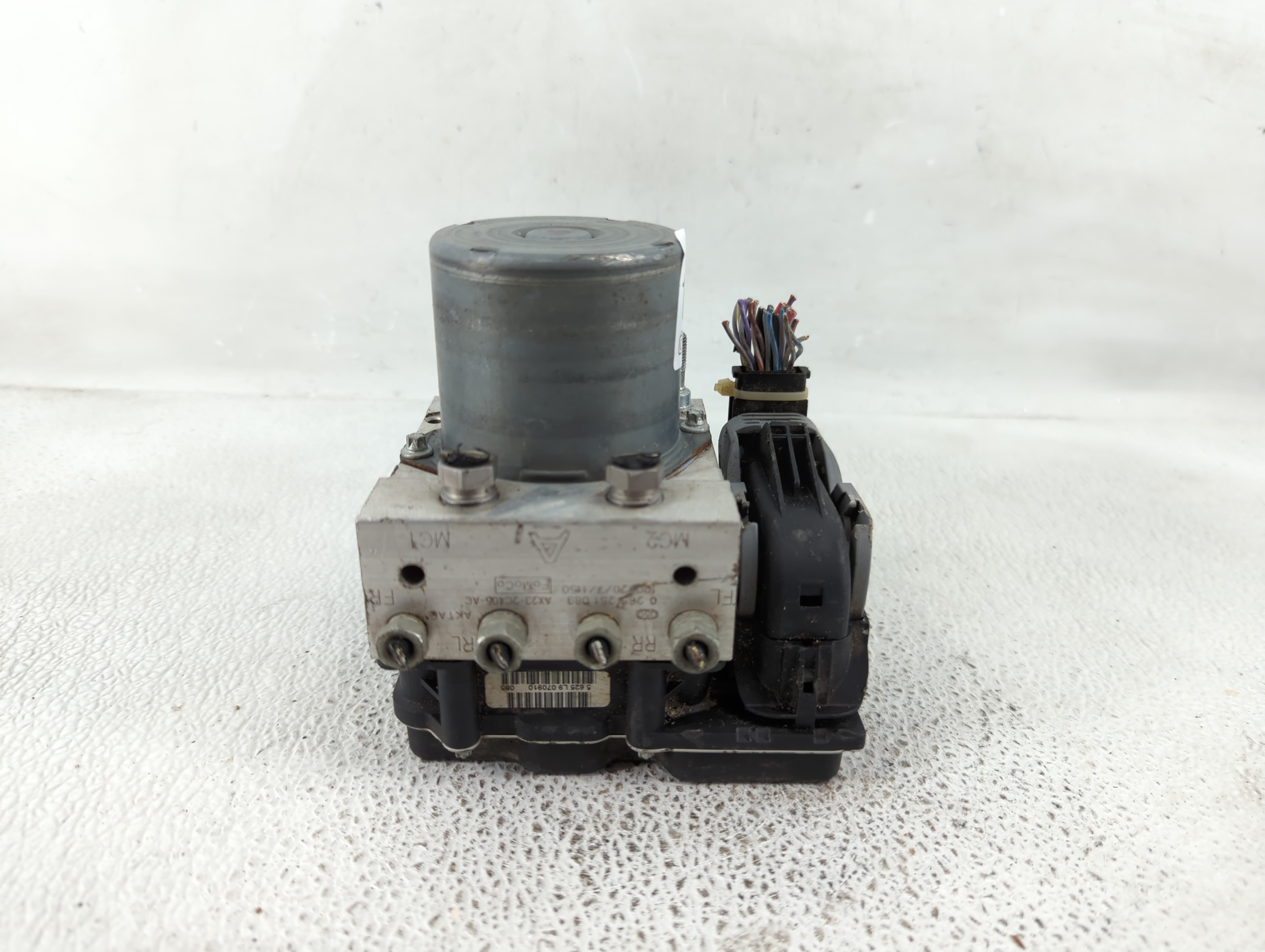 2011-2011 Jaguar Xf Abs Pump Control Module 1178389 - Oemusedautoparts1.com