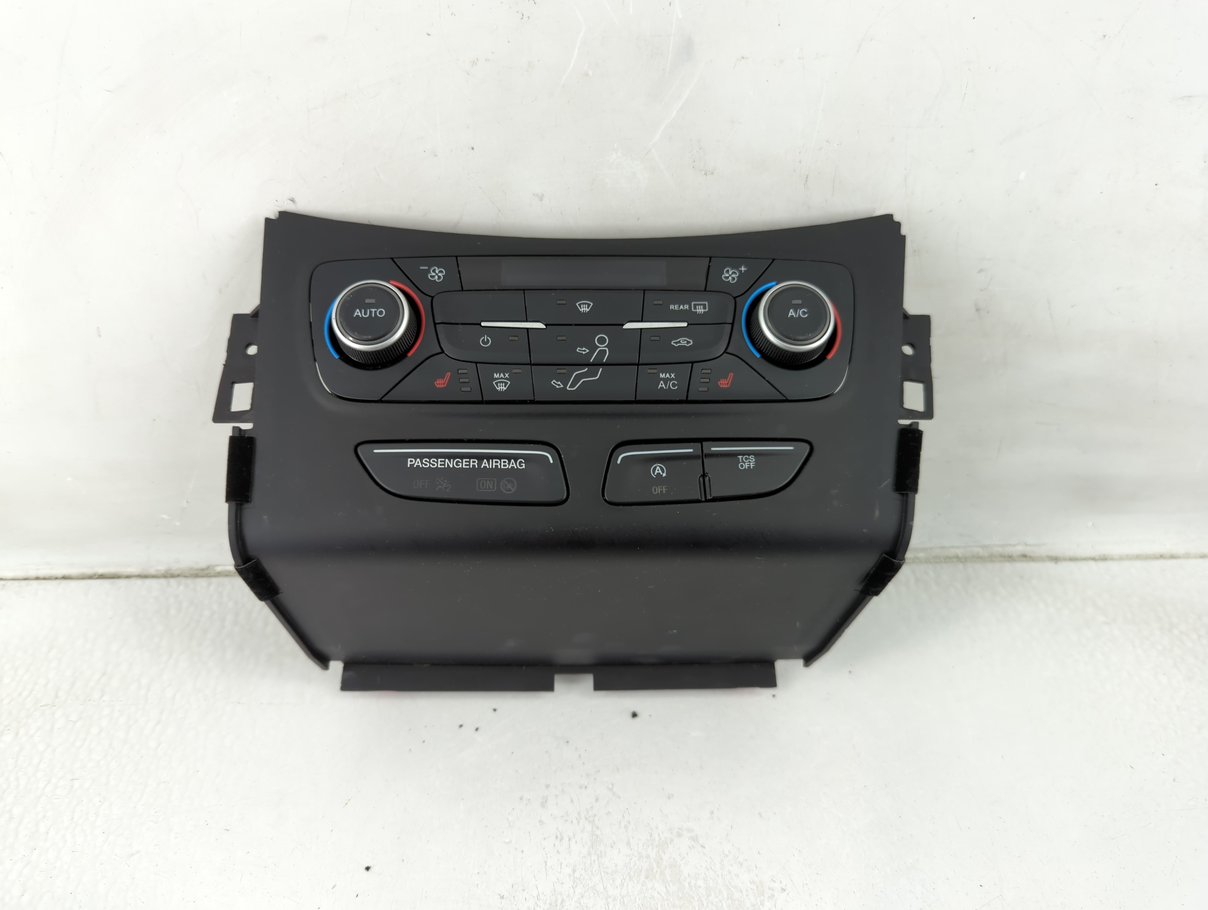 Picture of 2018-2019 Ford Escape Ac Heater Climate Control Gj5t-18c612-ck 1178396