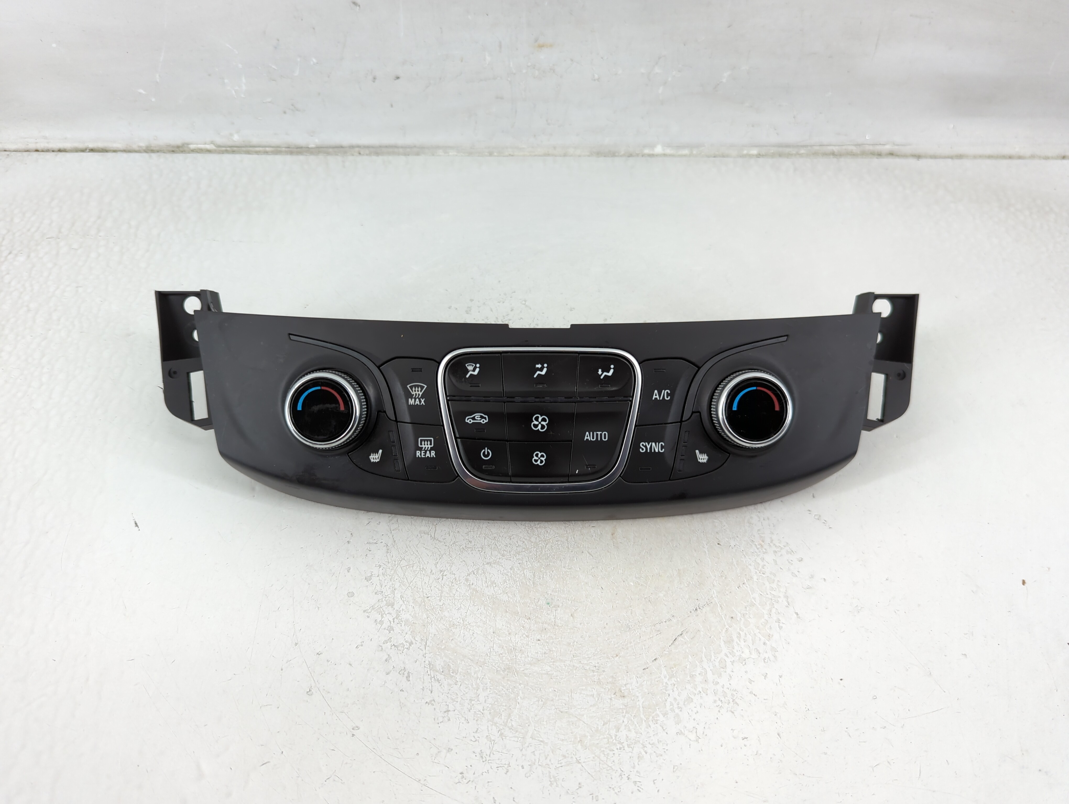 Picture of 2018-2022 Chevrolet Traverse Ac Heater Climate Control 84344402 1178429