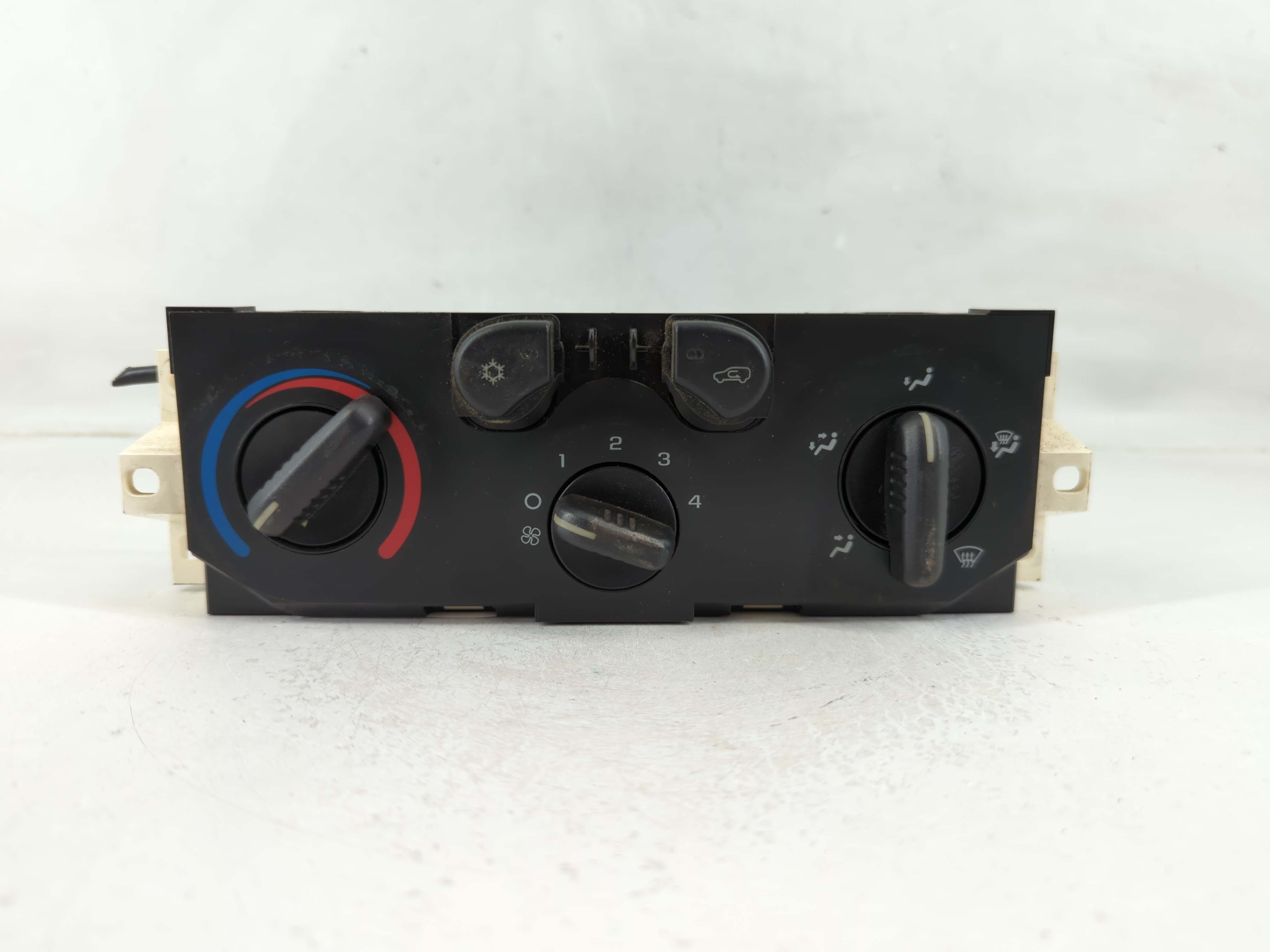 Picture of 2004-2012 Chevrolet Colorado Ac Heater Climate Control 25841856 1178432