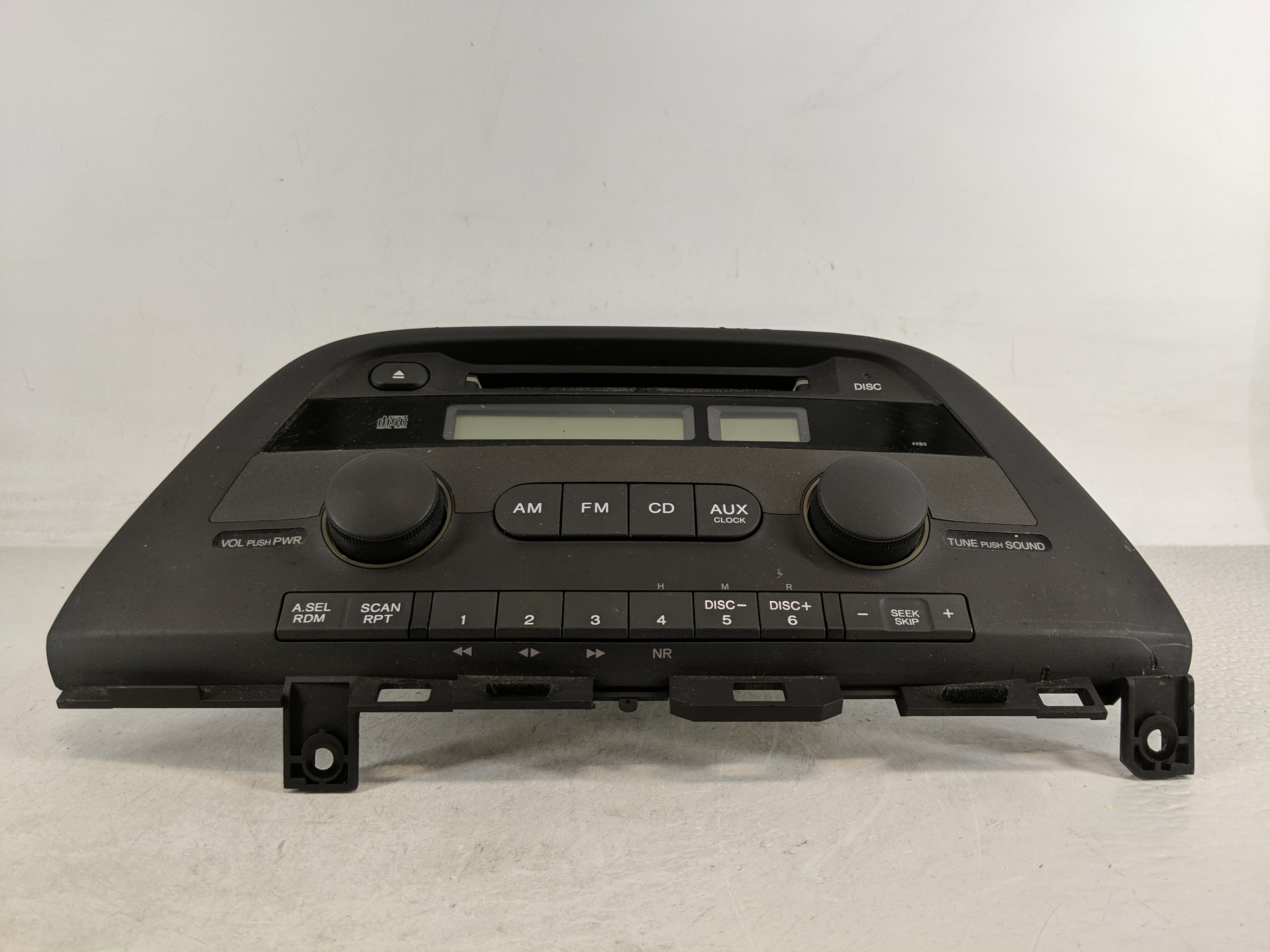 2005-2007 Honda Odyssey Am Fm Cd Player Radio Receiver 1178444 - Oemusedautoparts1.com