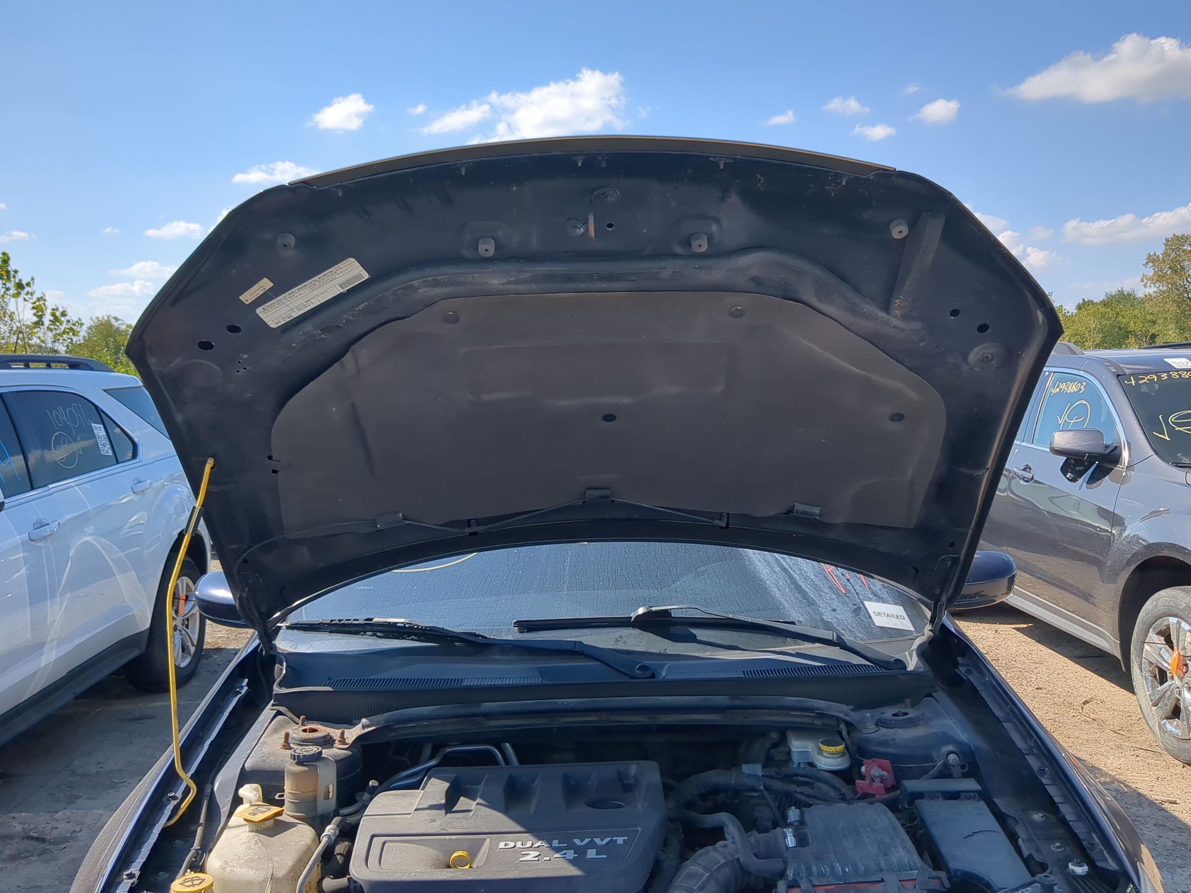 2011-2014 Chrysler 200 Hood Oem 1178528 - Oemusedautoparts1.com